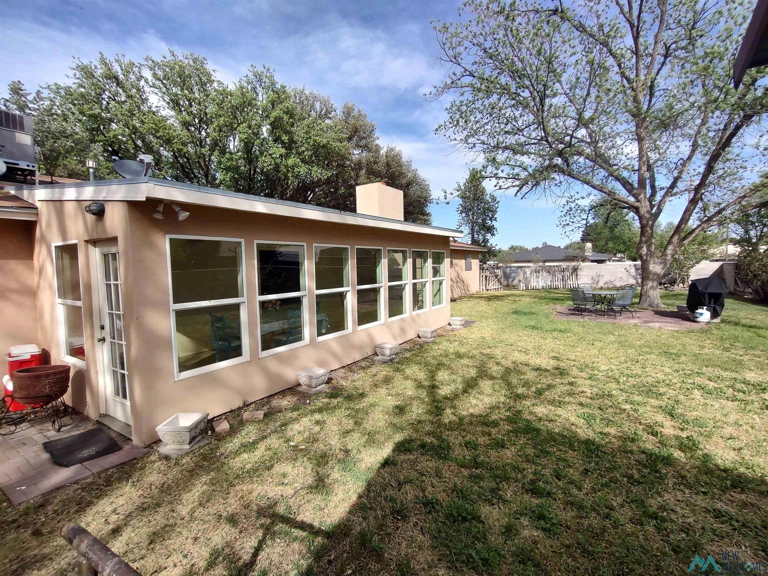 1601 W Thomas Street