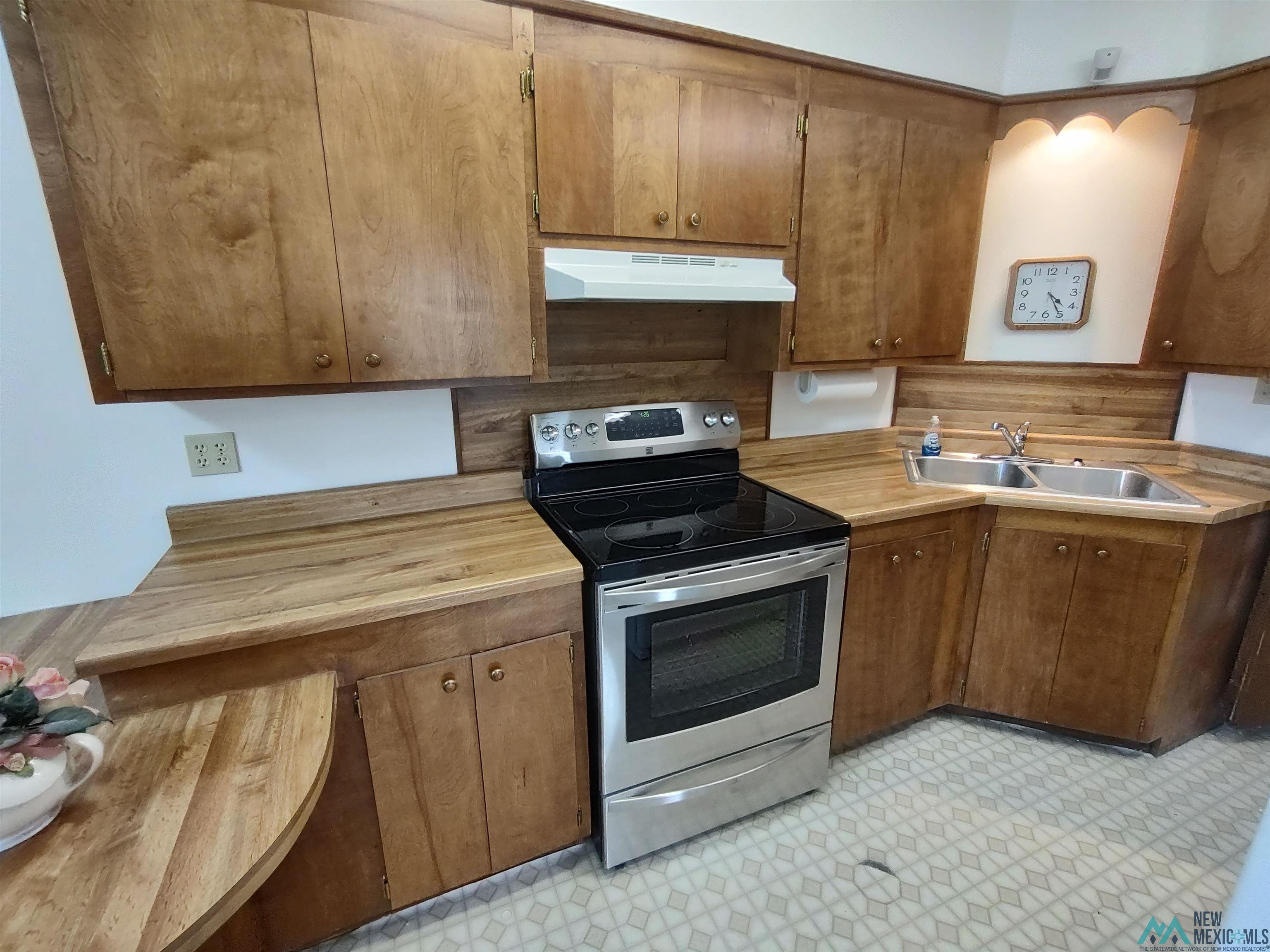 1601 W Thomas Street