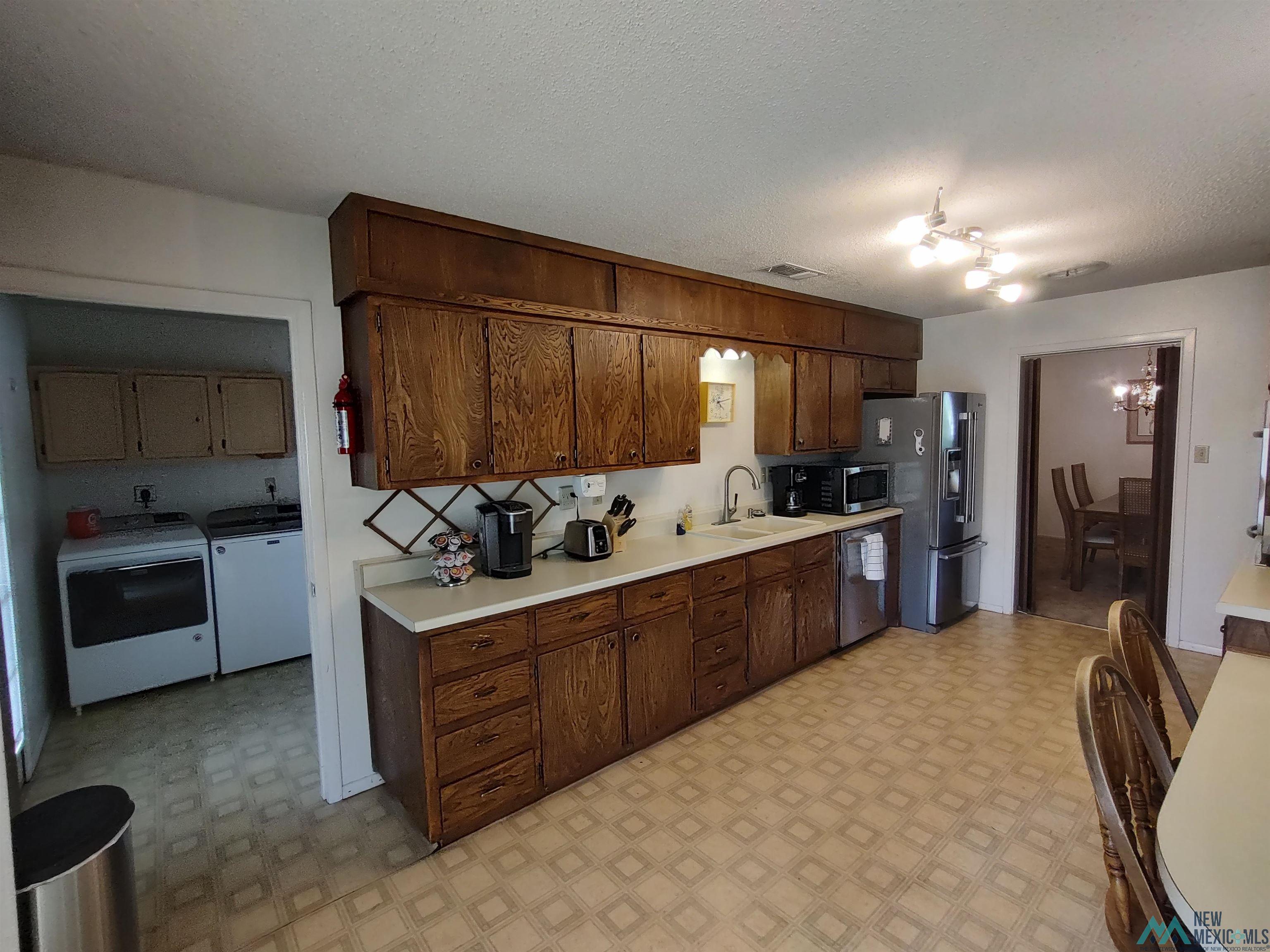 1601 W Thomas Street