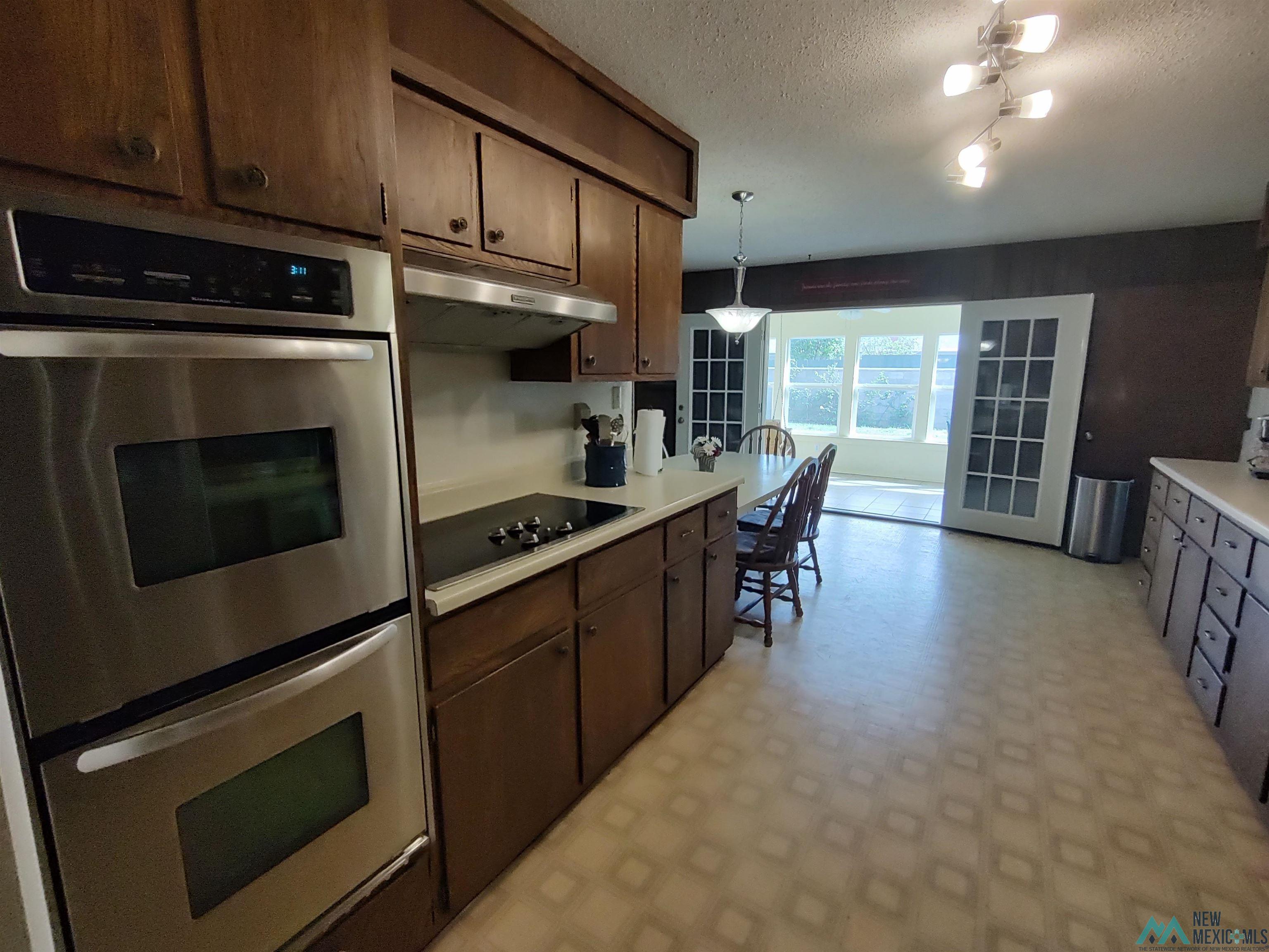 1601 W Thomas Street