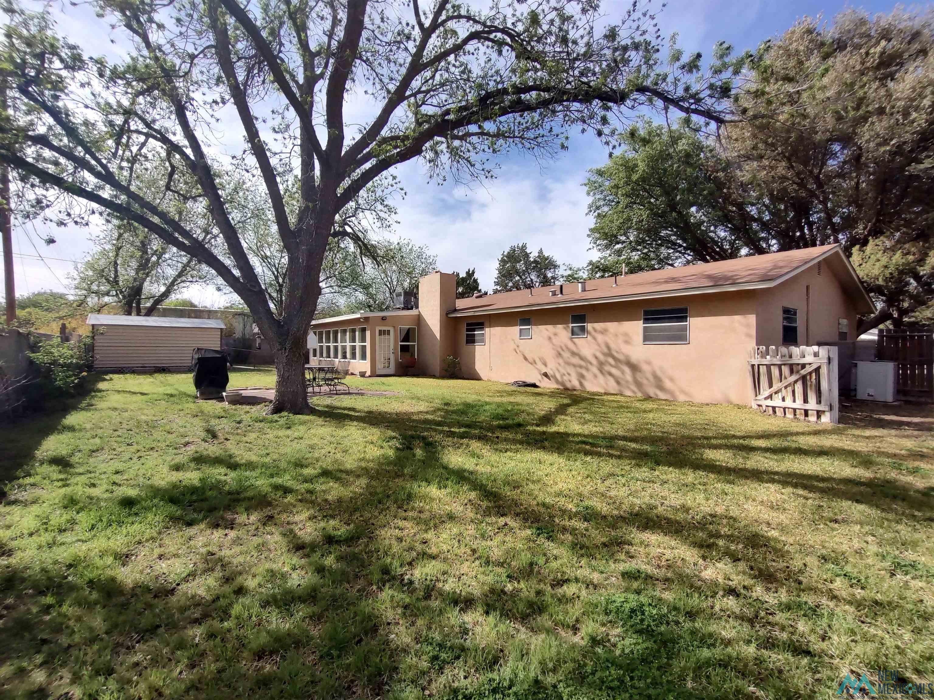 1601 W Thomas Street