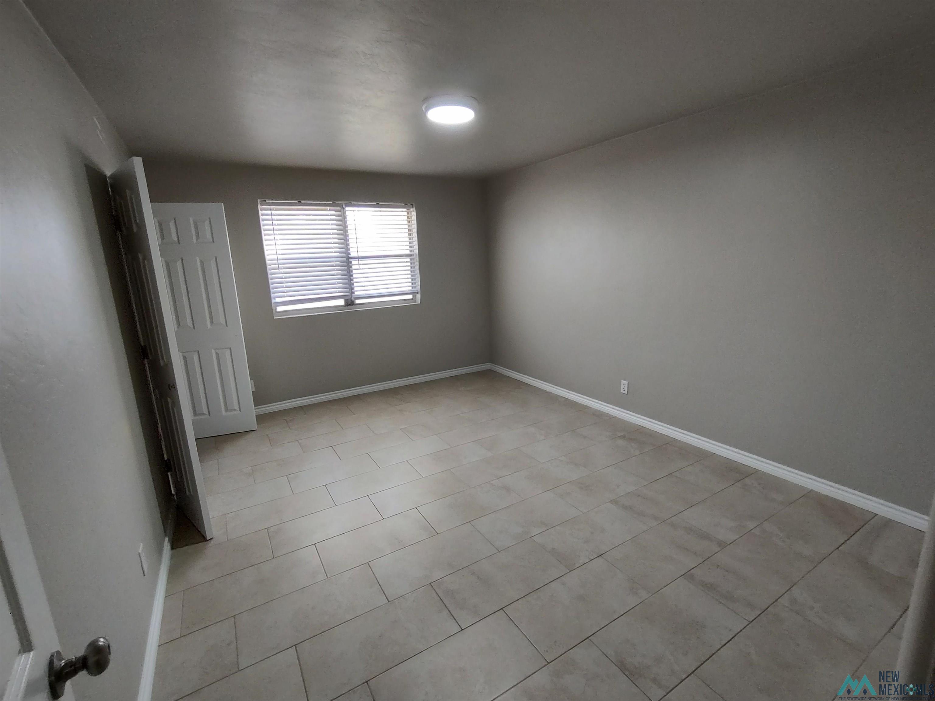 1304 N Country Club Circle