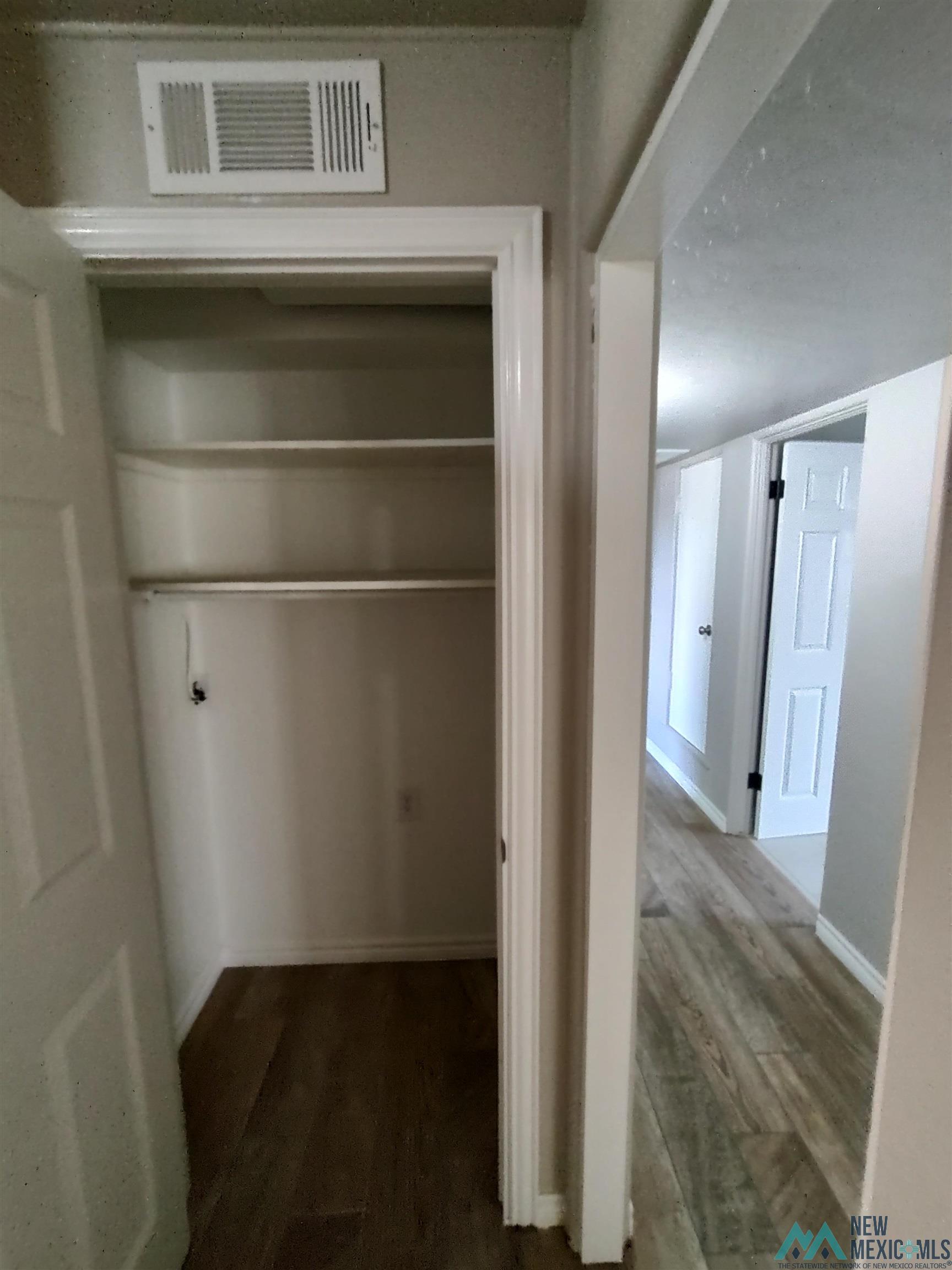 1304 N Country Club Circle