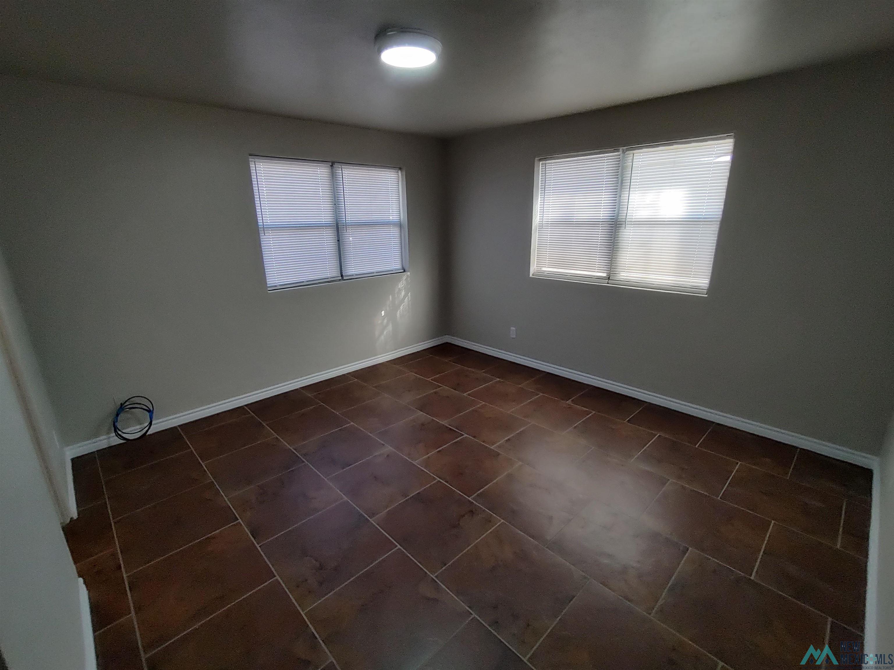 1304 N Country Club Circle