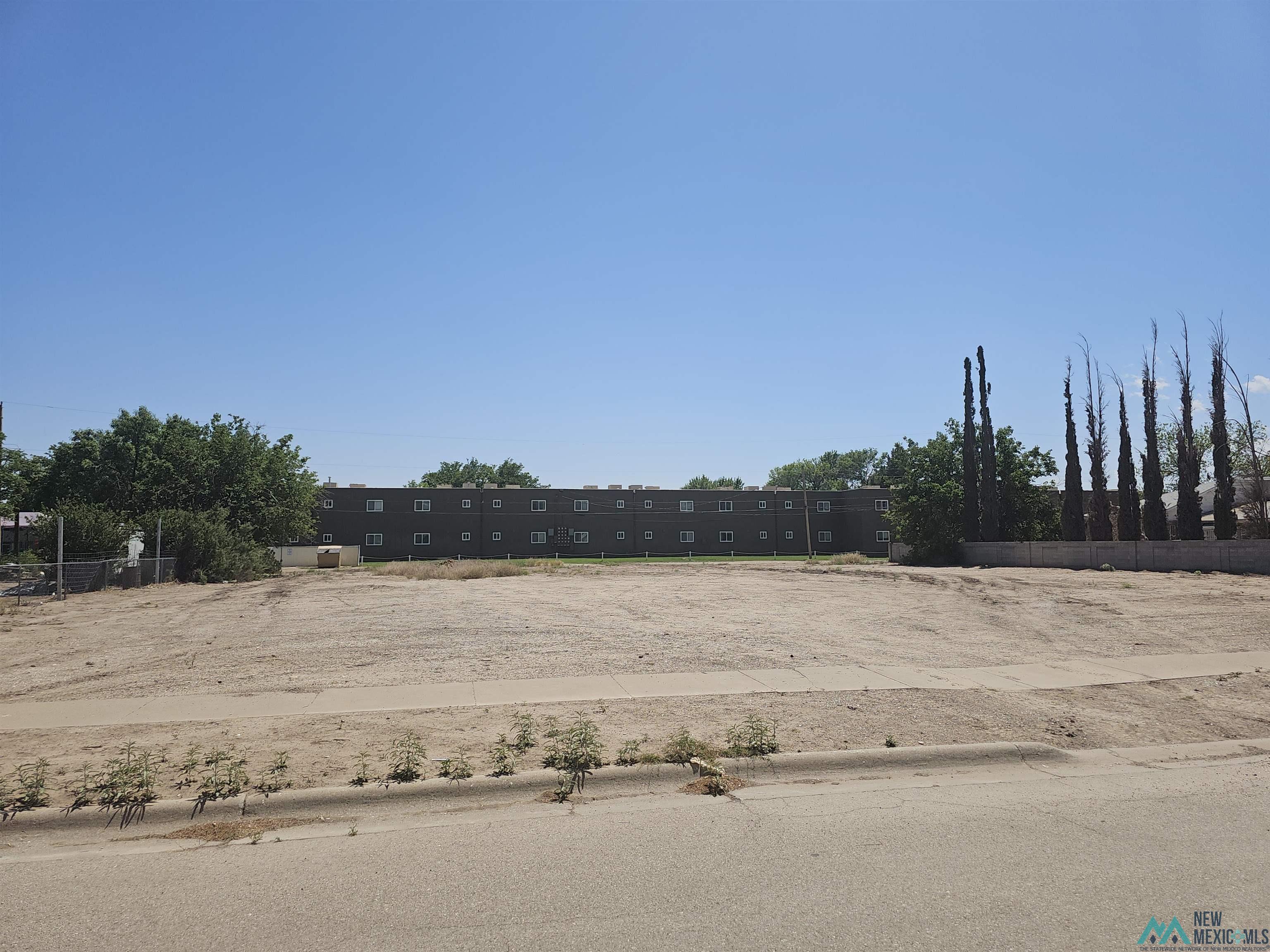 W of 813 Ortega Street