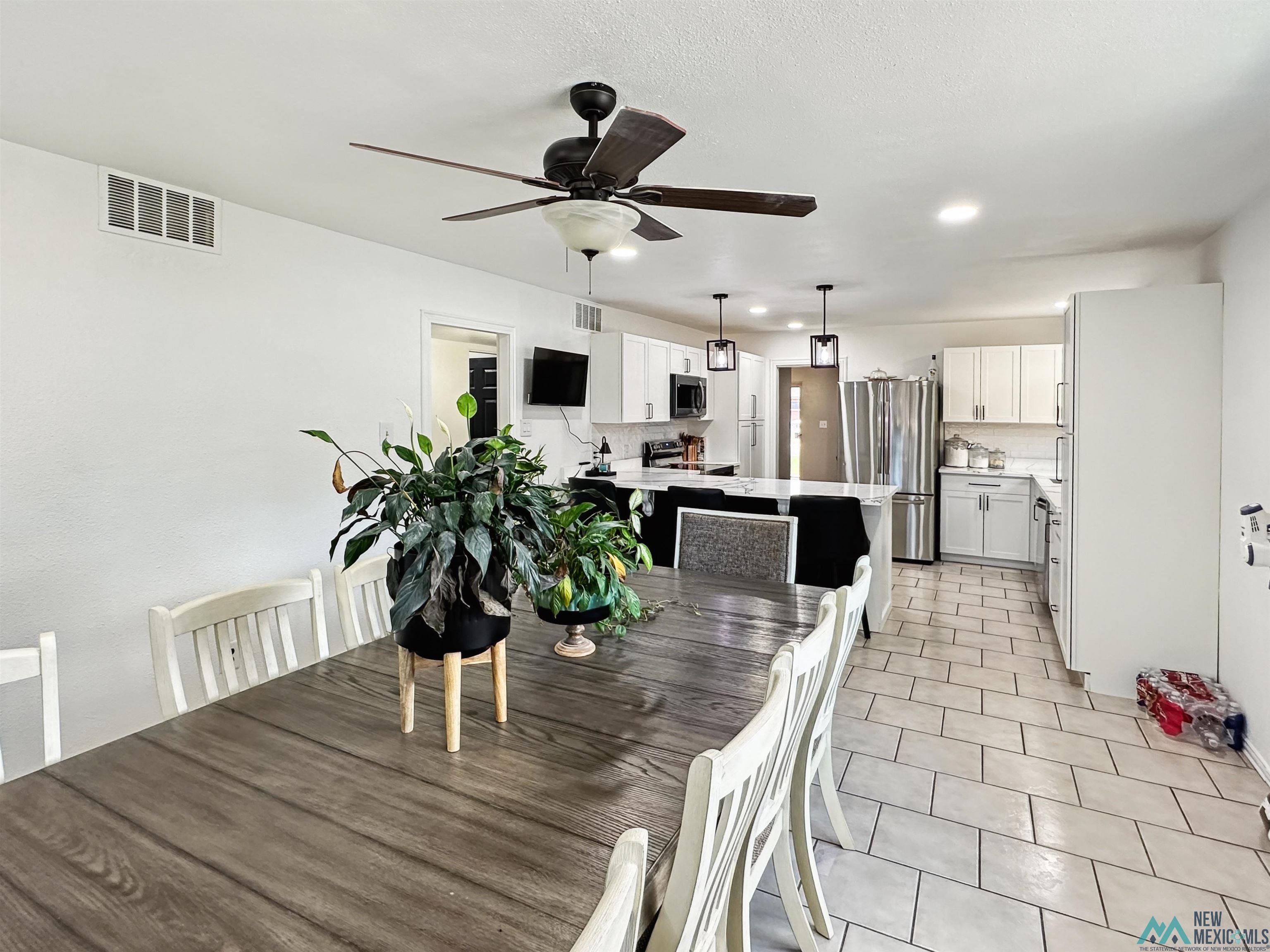 1504 S Country Club Circle