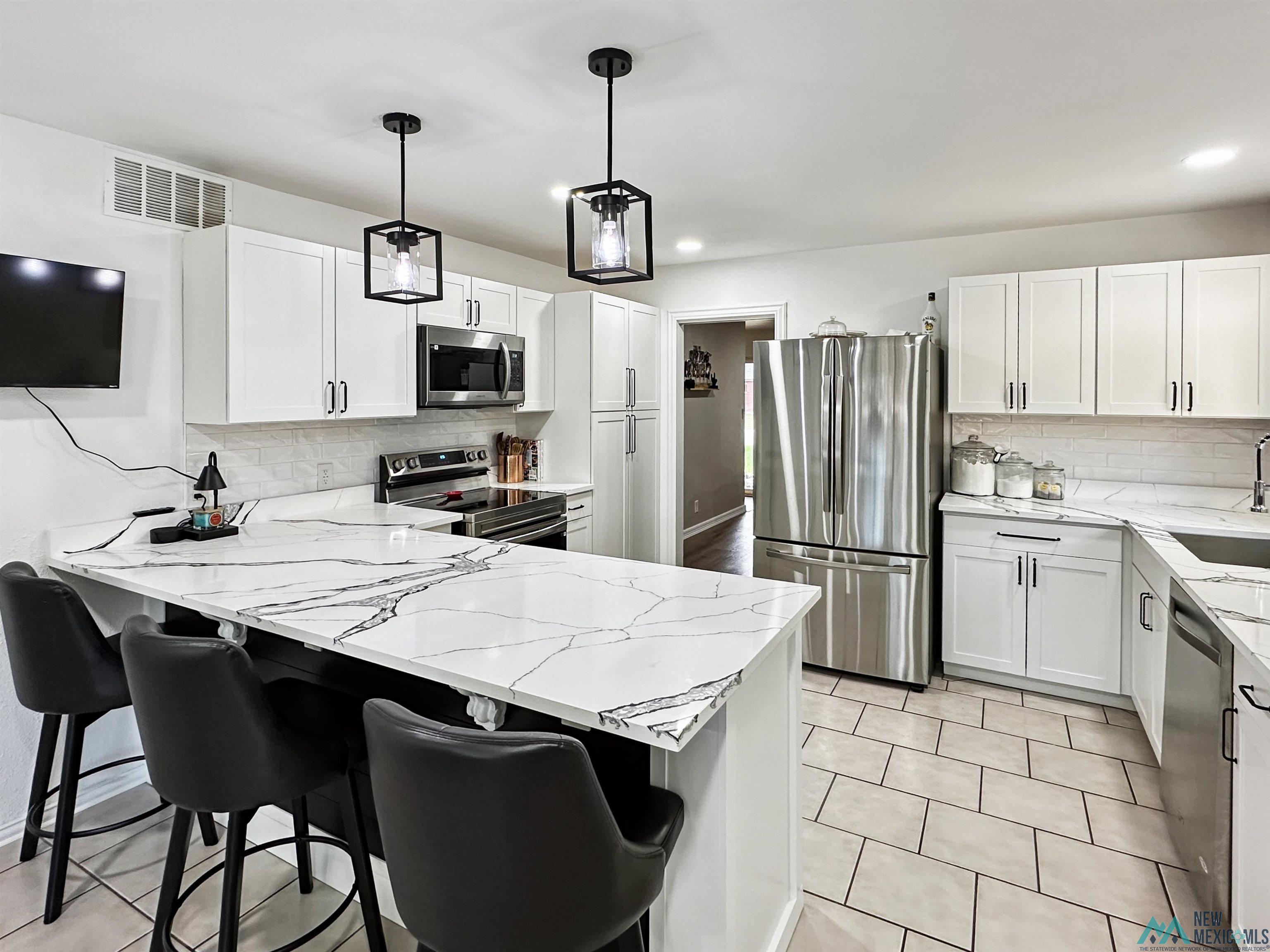 1504 S Country Club Circle