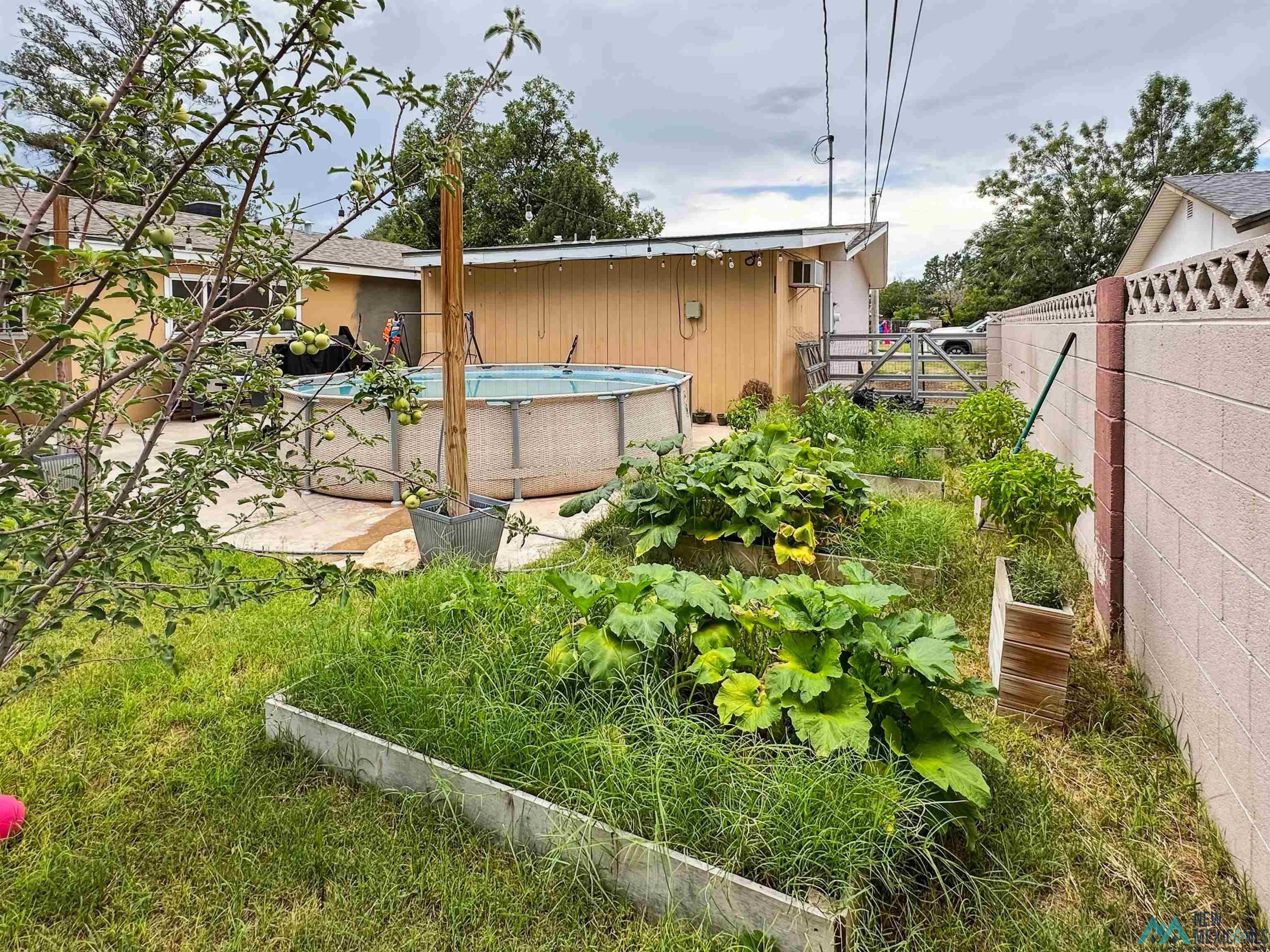 1504 S Country Club Circle