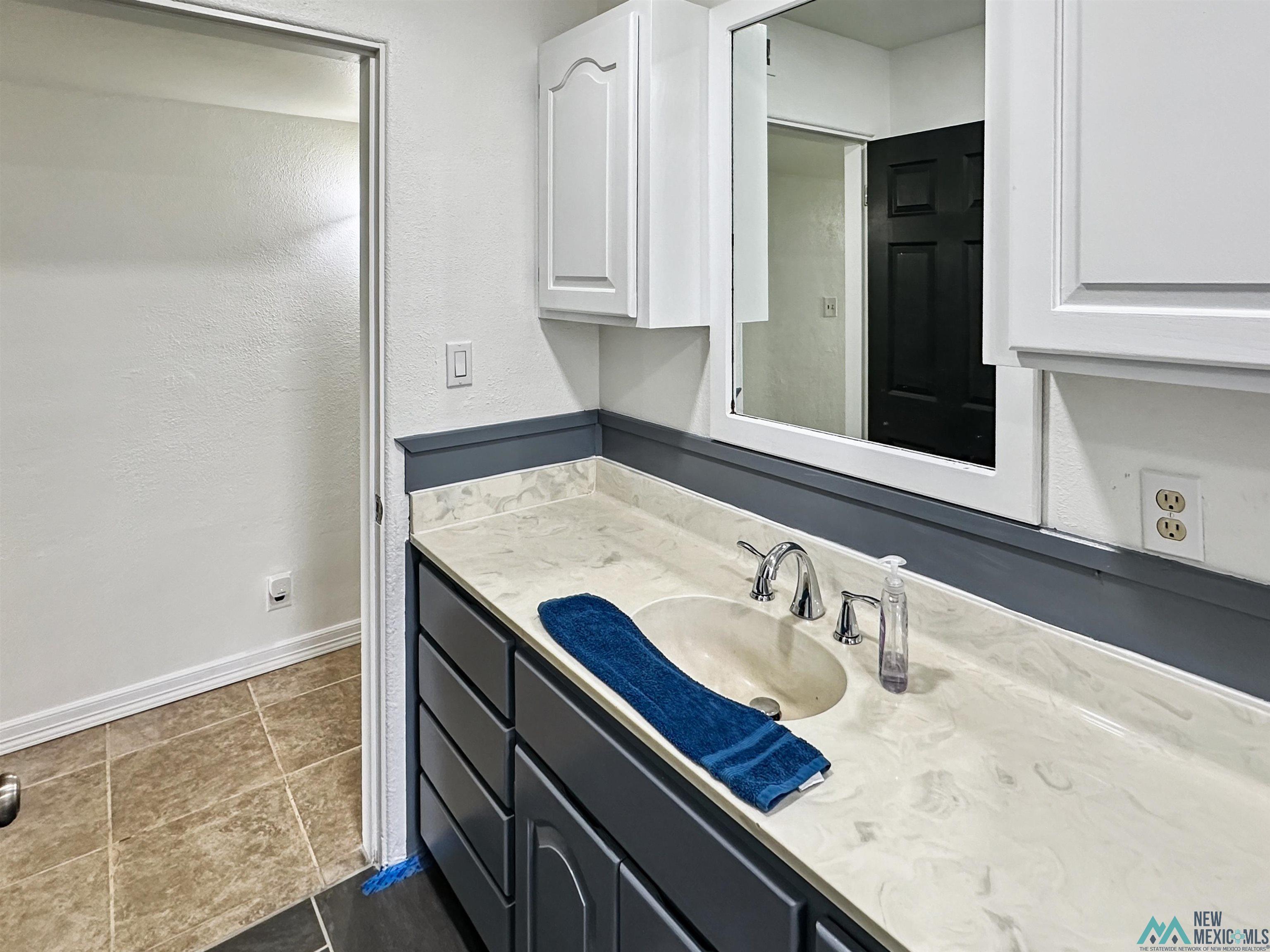 1504 S Country Club Circle