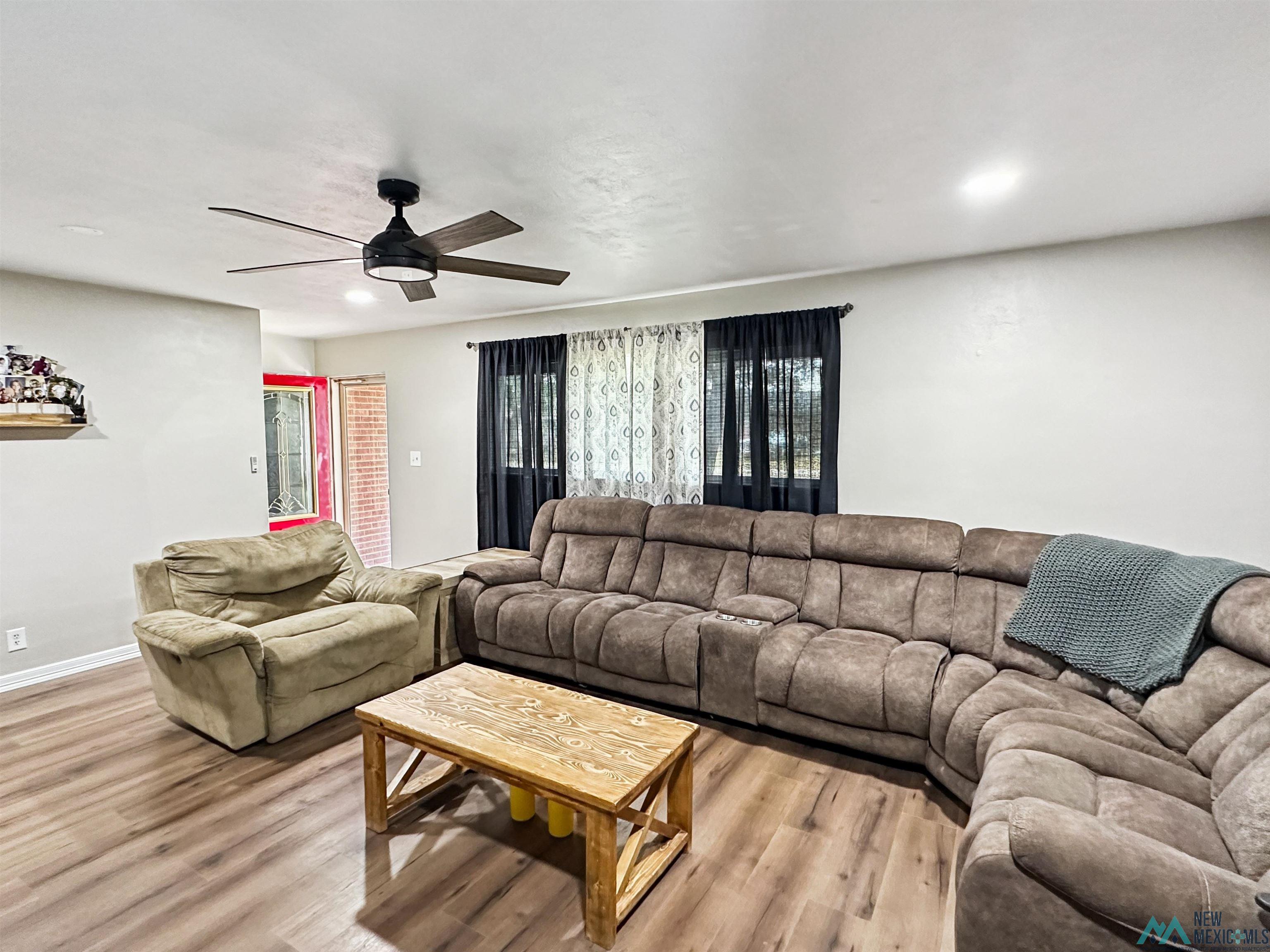 1504 S Country Club Circle