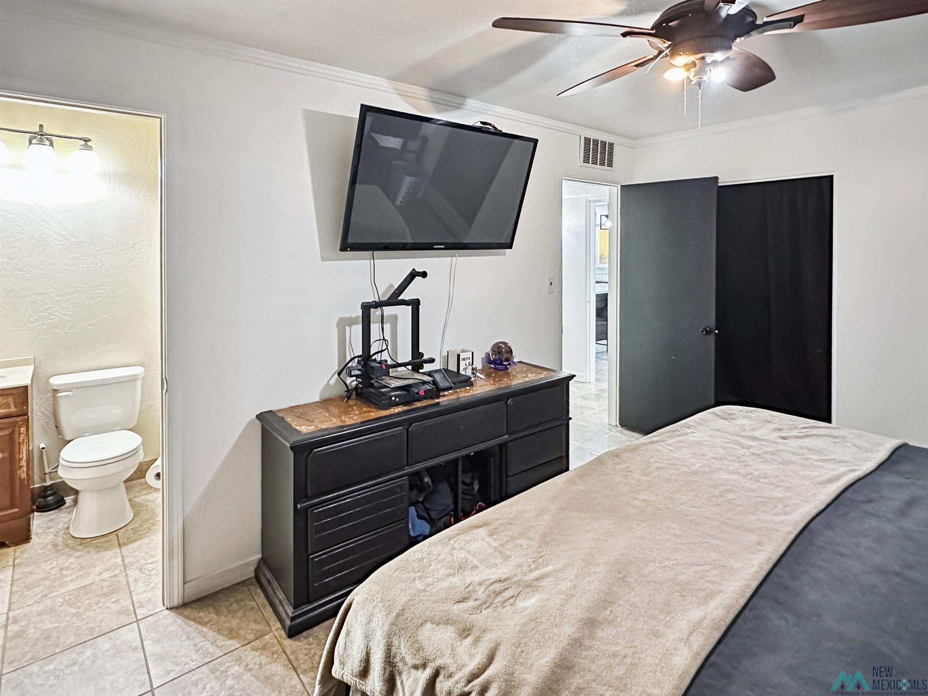 1504 S Country Club Circle