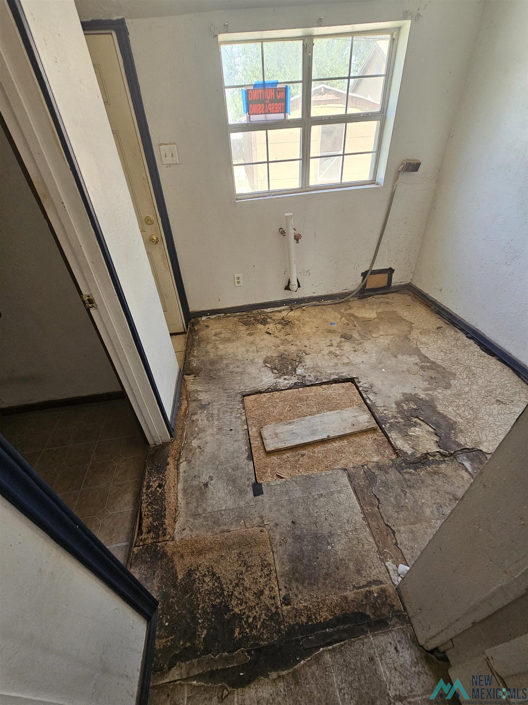 609 N Guadalupe Street