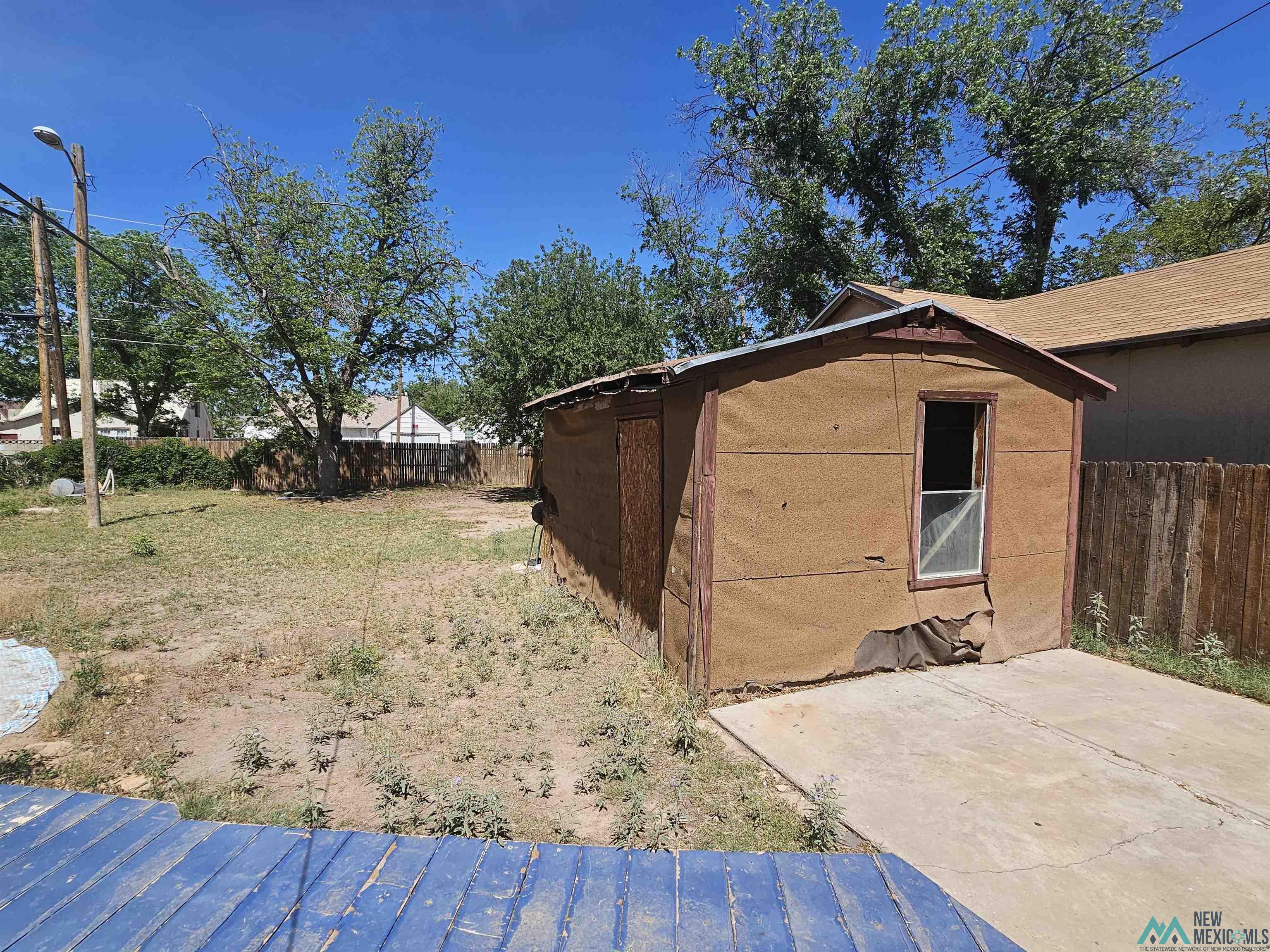 609 N Guadalupe Street