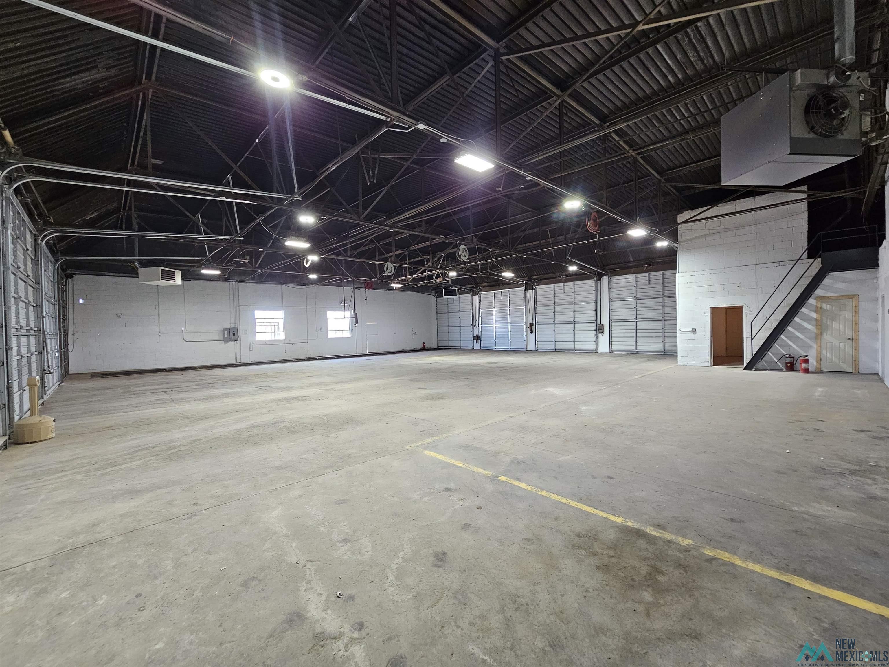 1713 N Roselawn Avenue