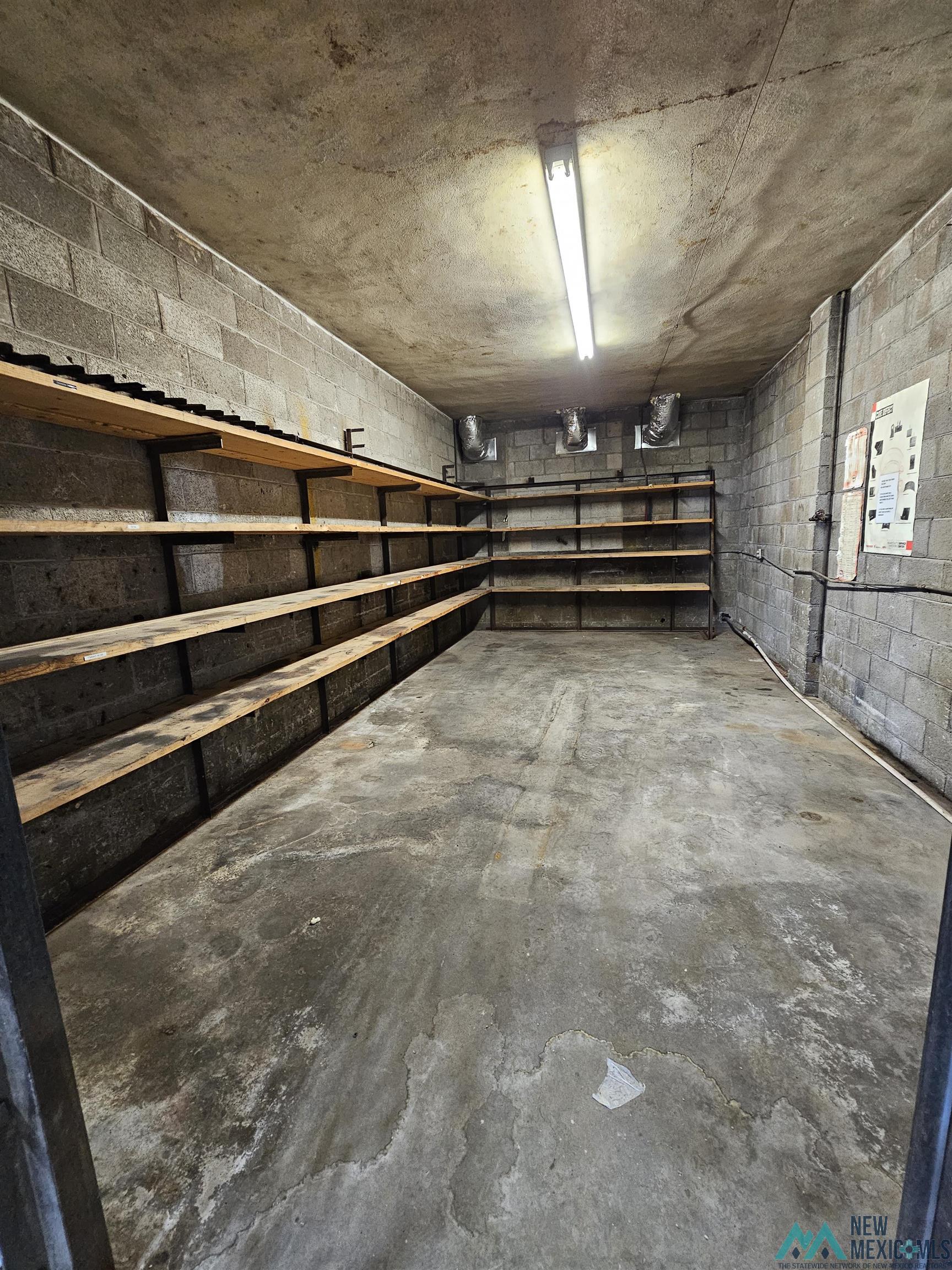 1713 N Roselawn Avenue