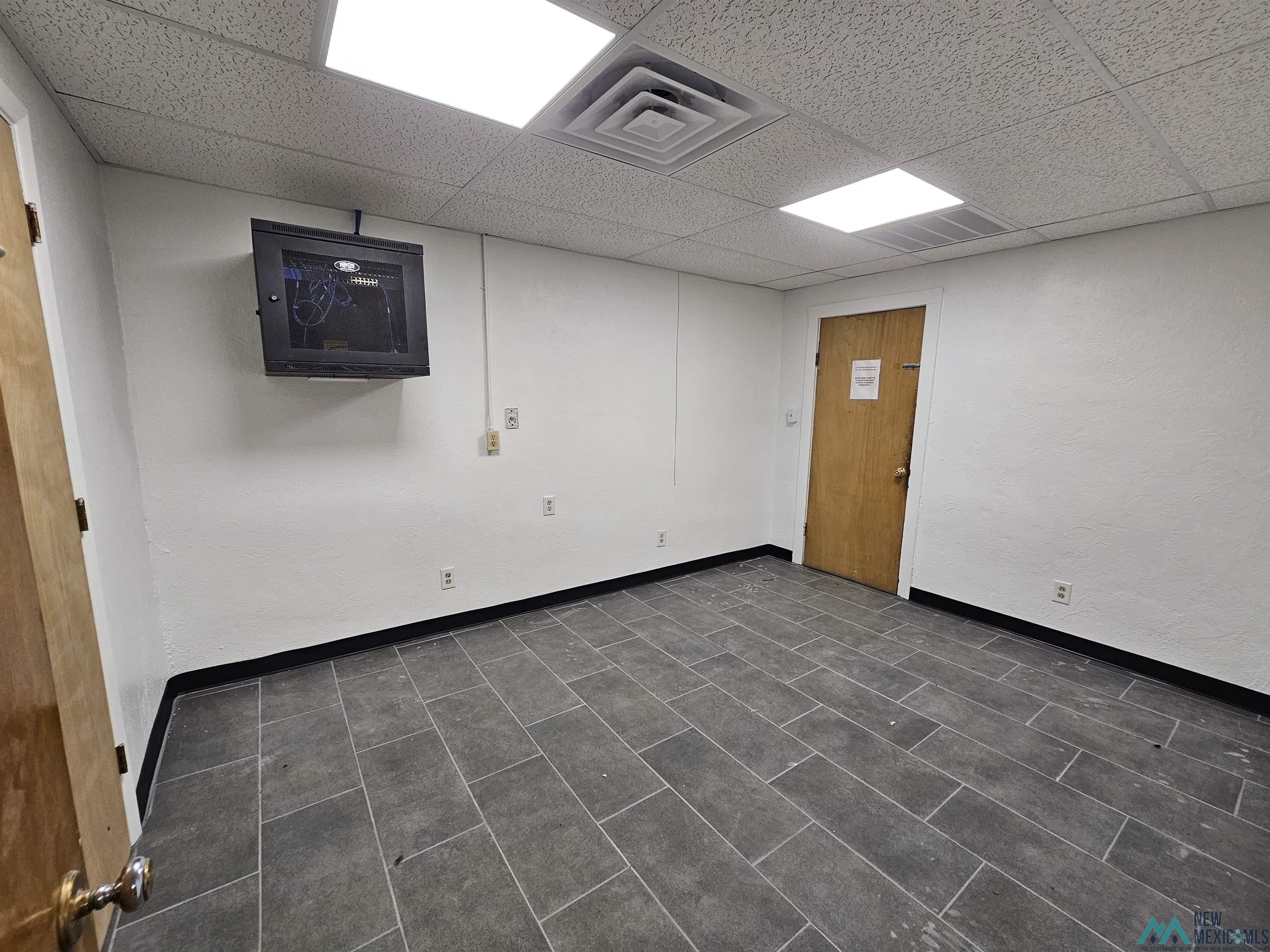 1713 N Roselawn Avenue