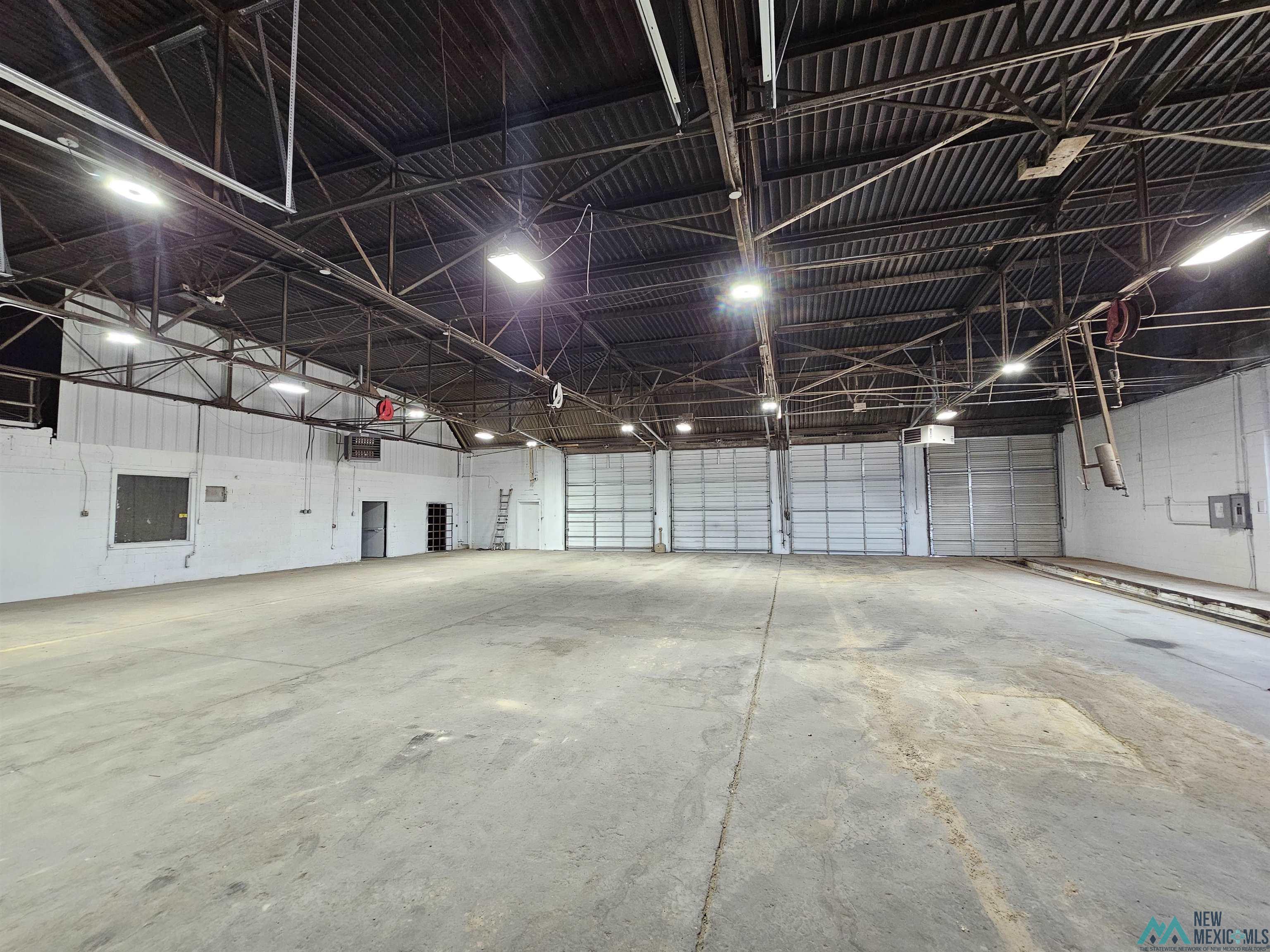 1713 N Roselawn Avenue