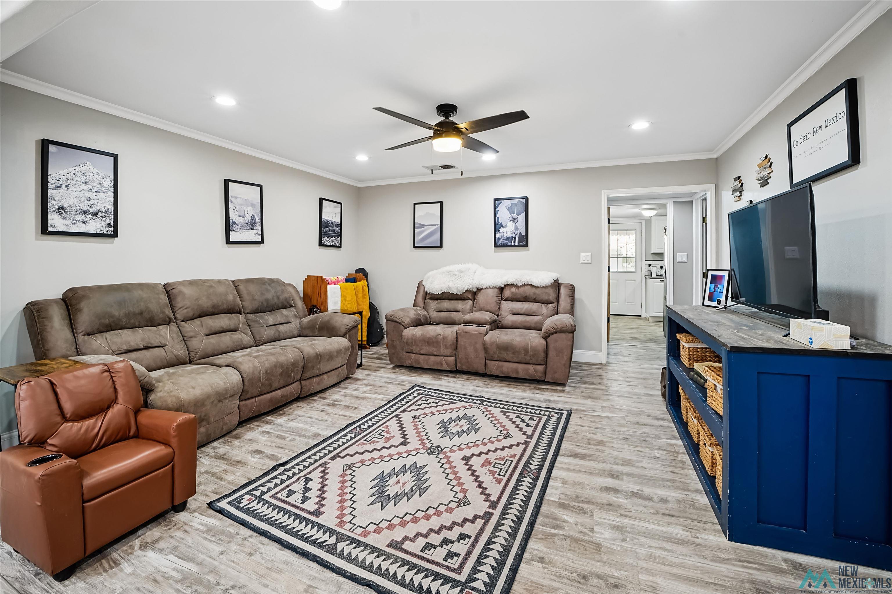 215 Grassburr Lane