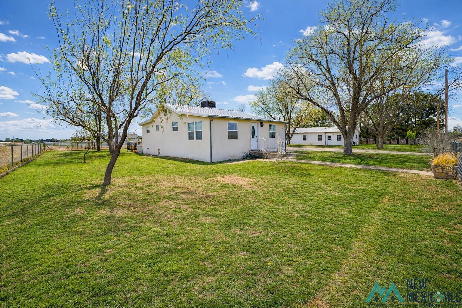 215 Grassburr Lane