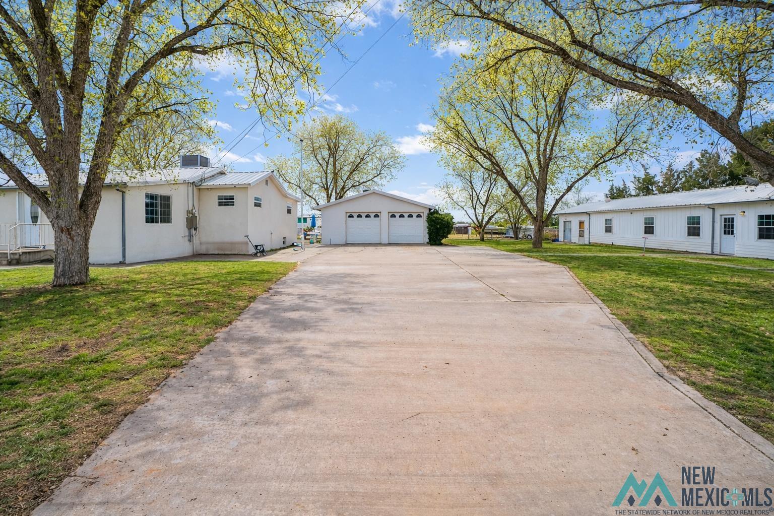 215 Grassburr Lane