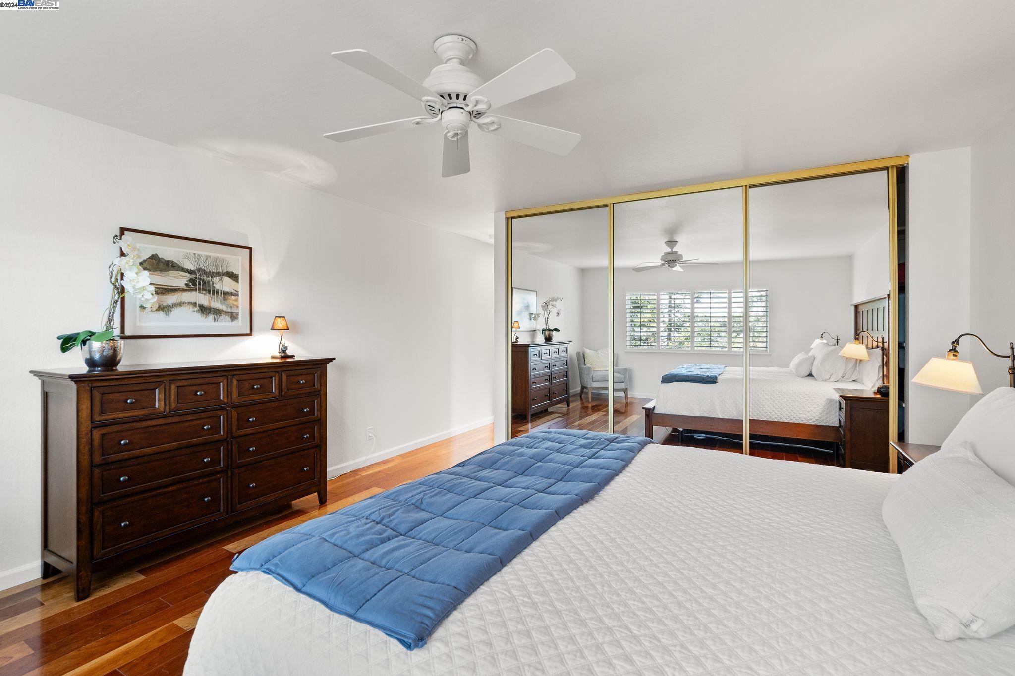 2323 Manzanita Dr