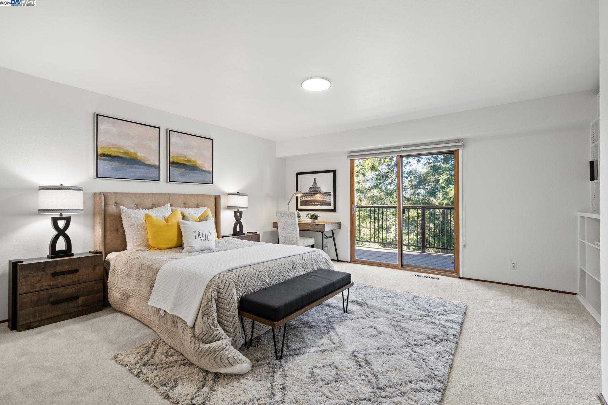 2323 Manzanita Dr