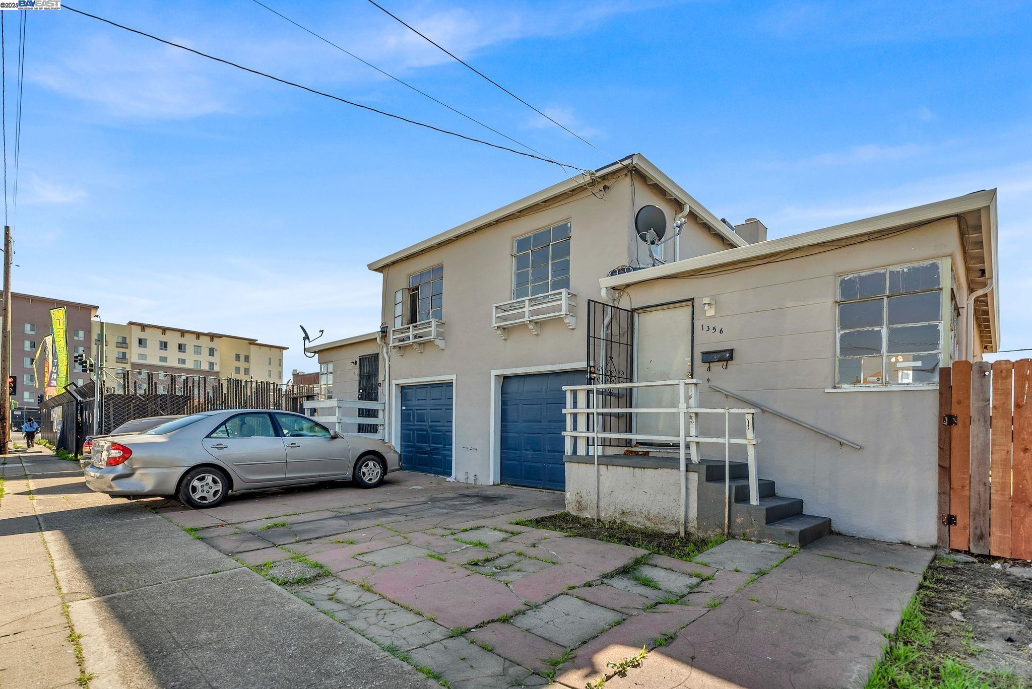 1356-1358 105Th Ave