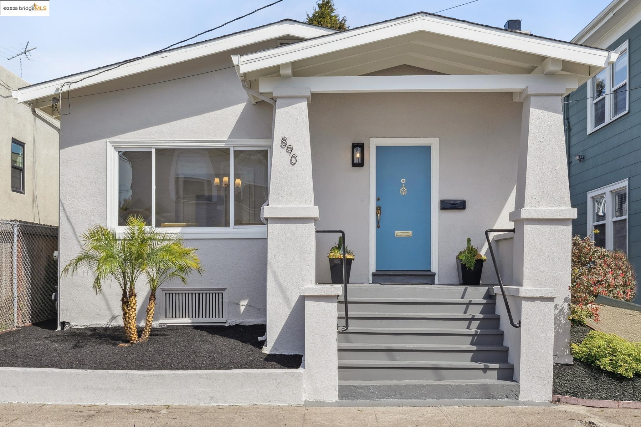 890 Arlington Ave