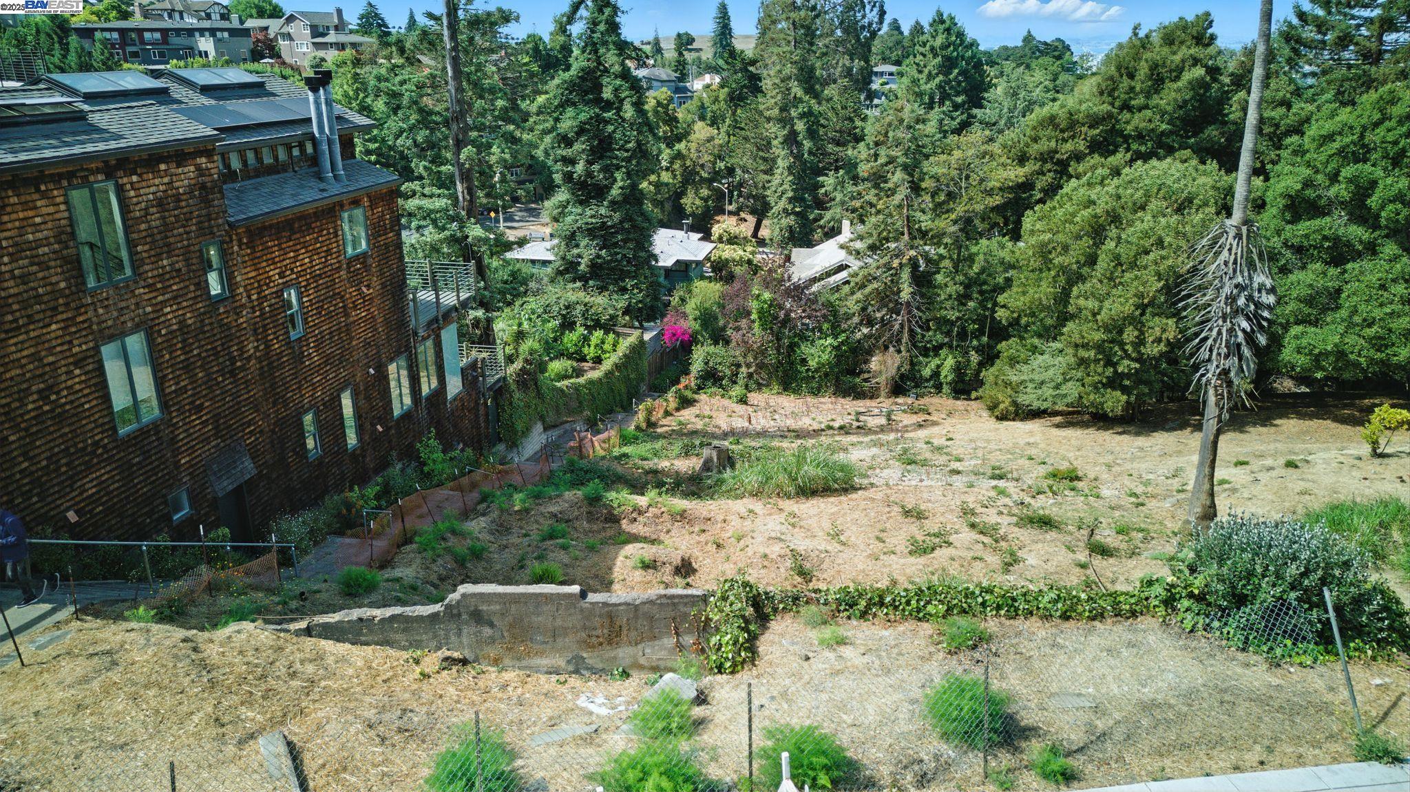 6185 Buena Vista Ave