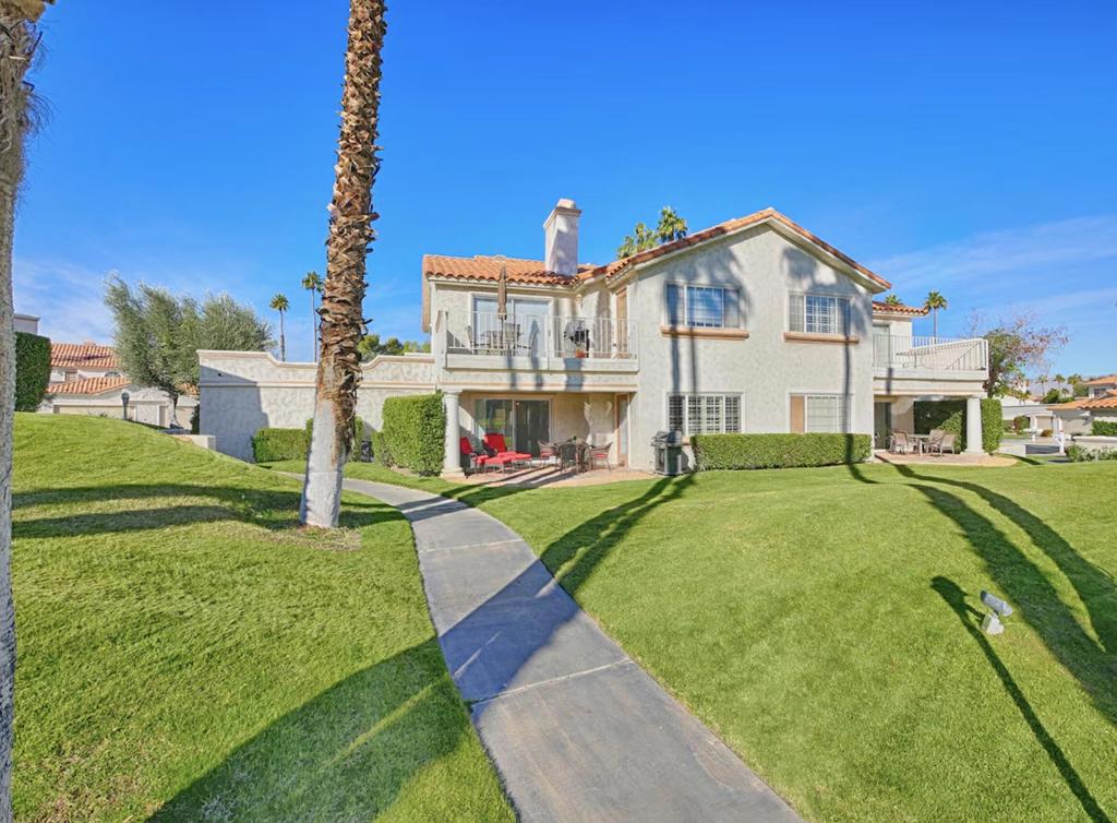314 Desert Falls Drive E