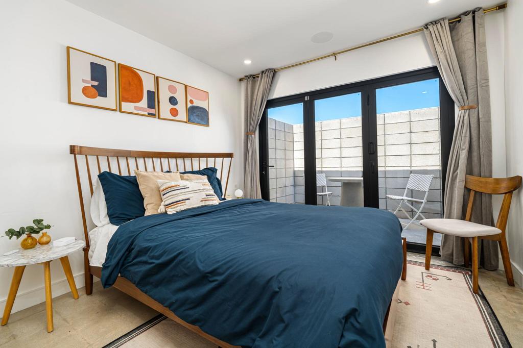 359 W Avenida Cerca
