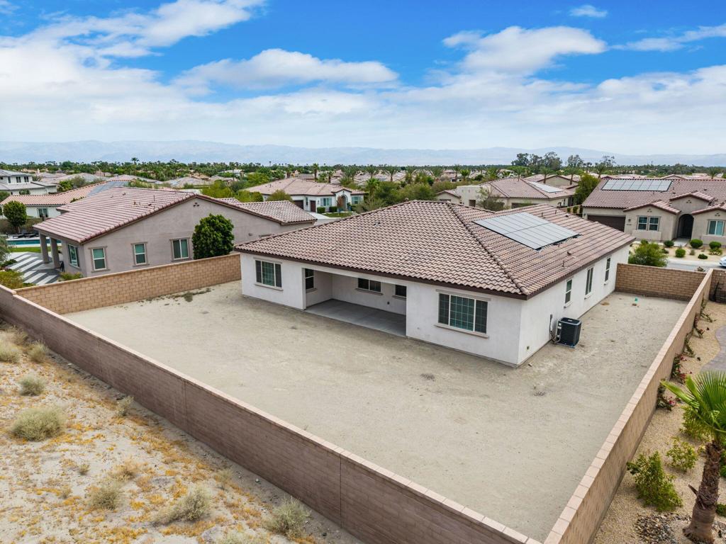 80275 Vera Cruz Court