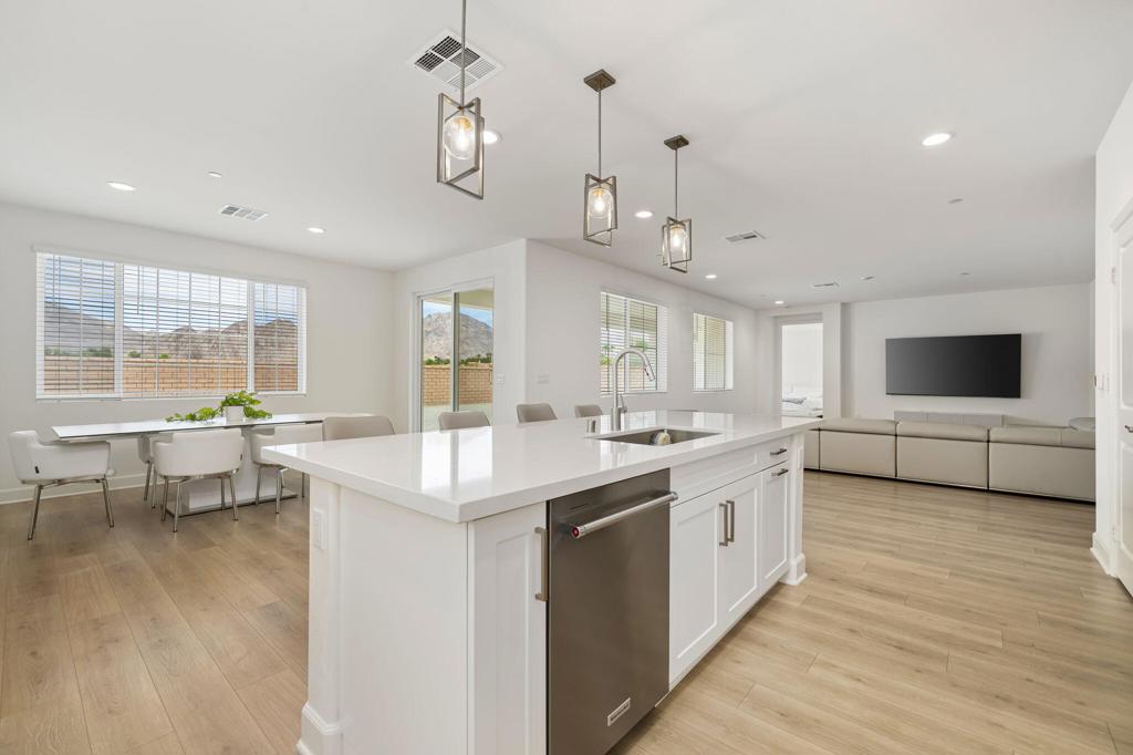 80275 Vera Cruz Court