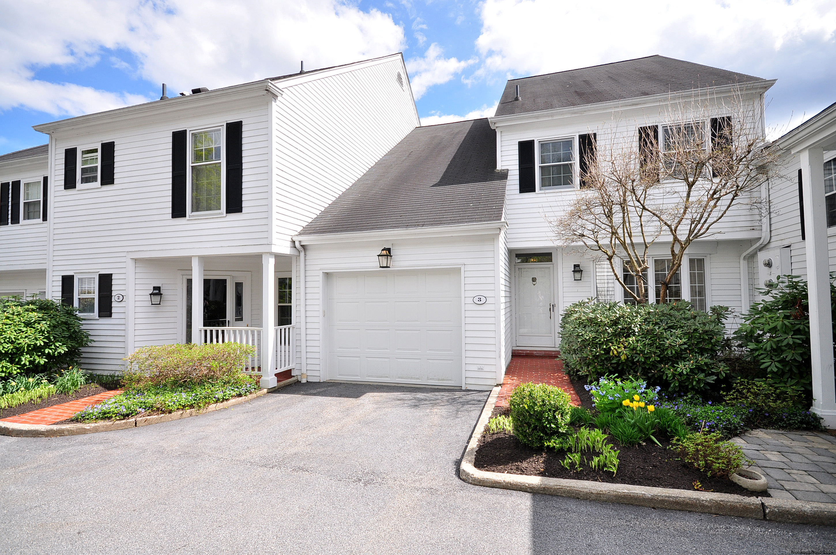 3 Hawthorne Court