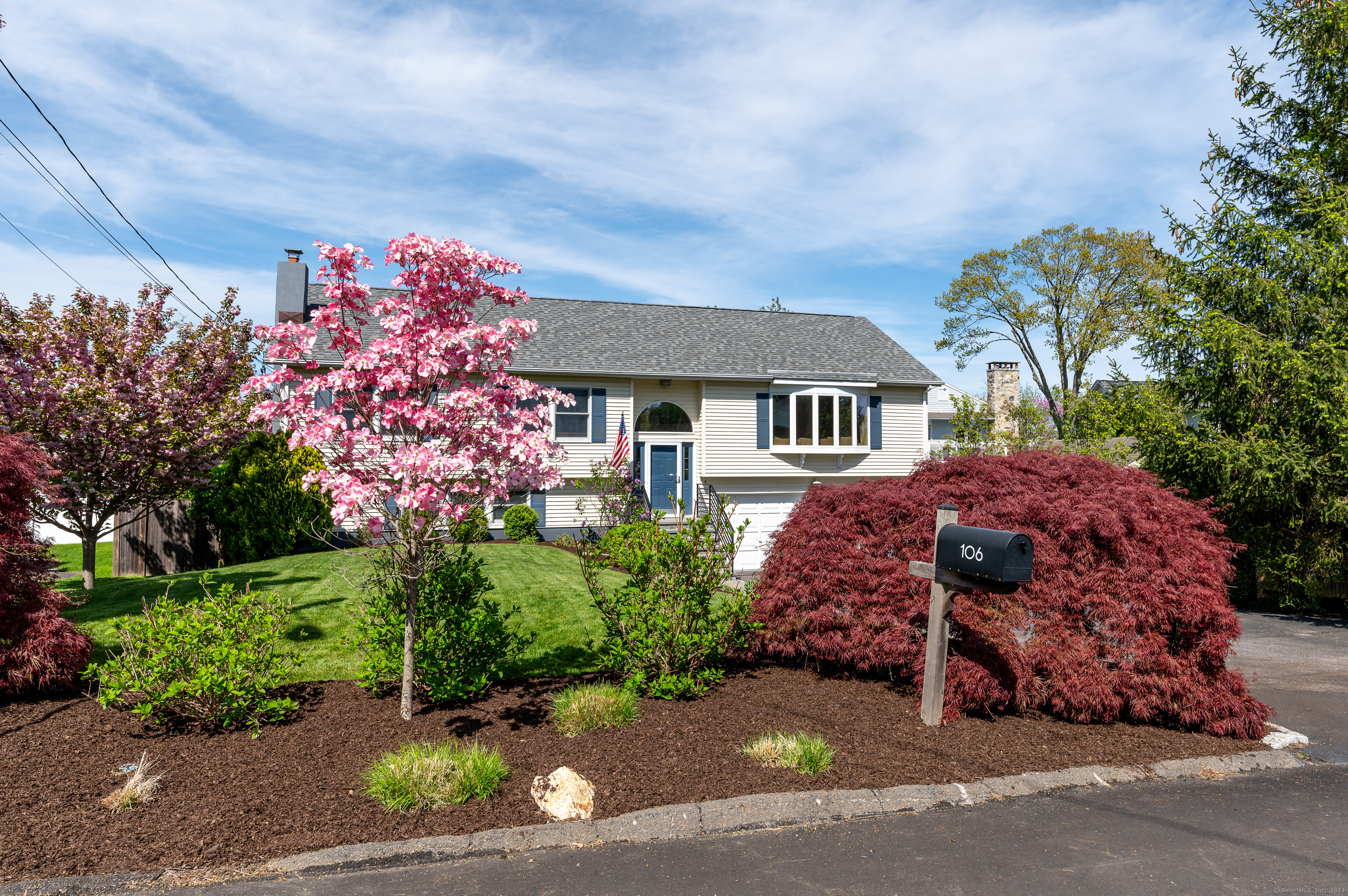 106 Rockledge Drive