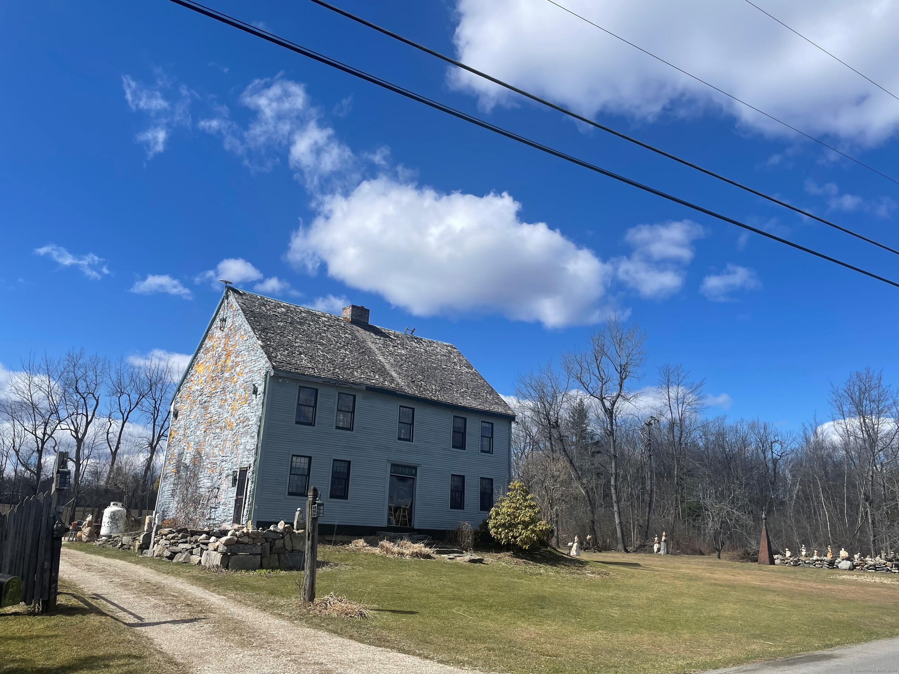 383 East Street North