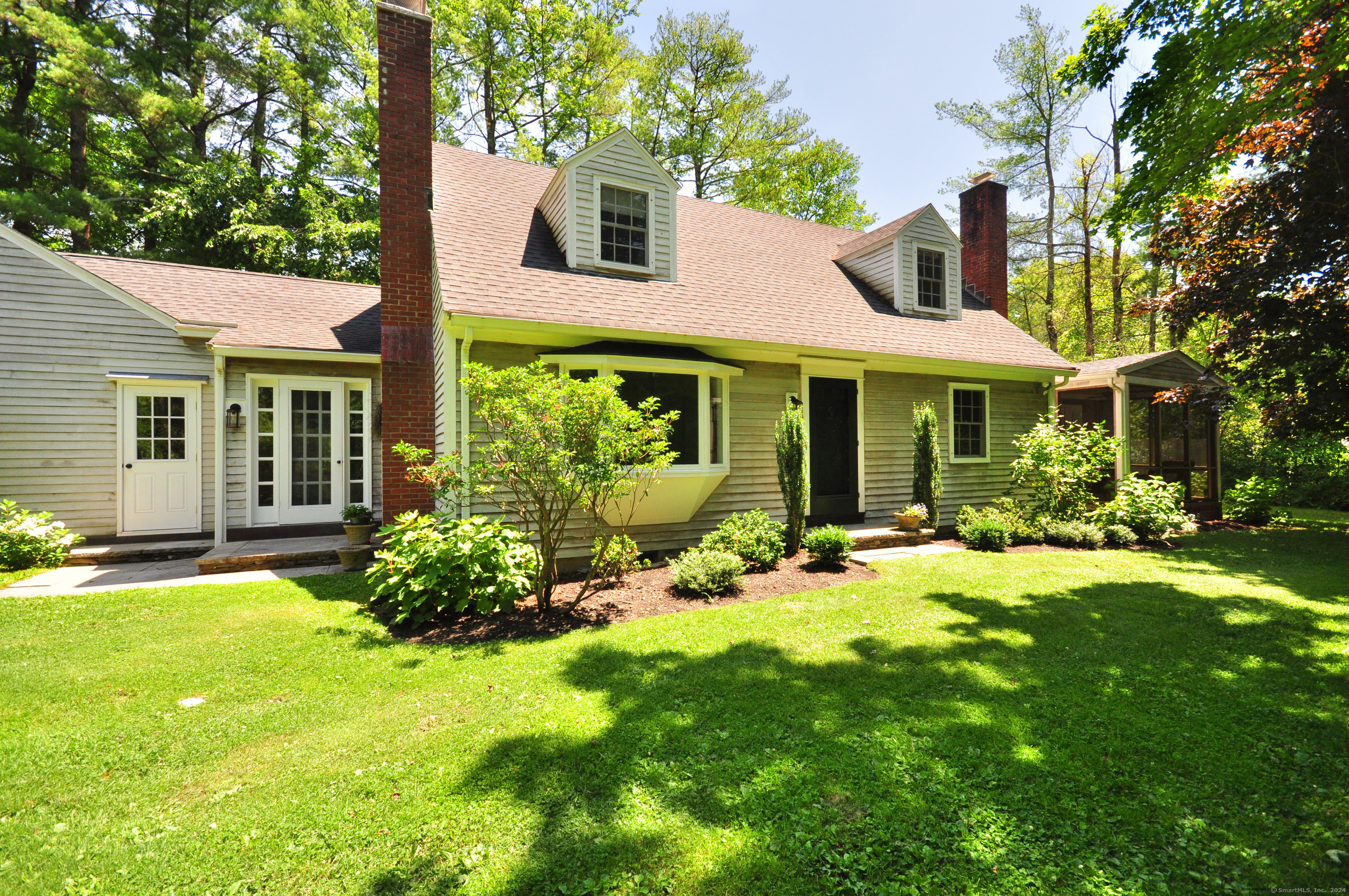 162 Meadow Street