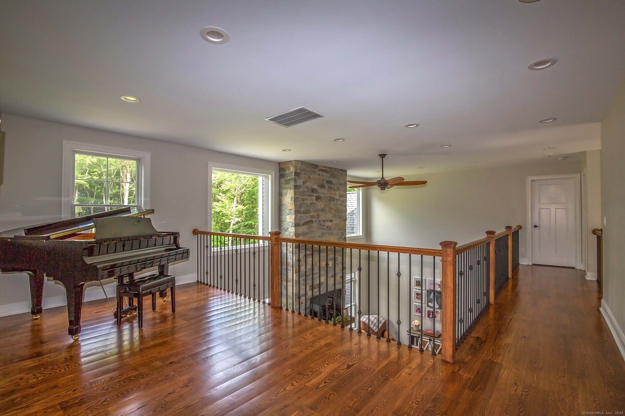 48 Saw Mill Road