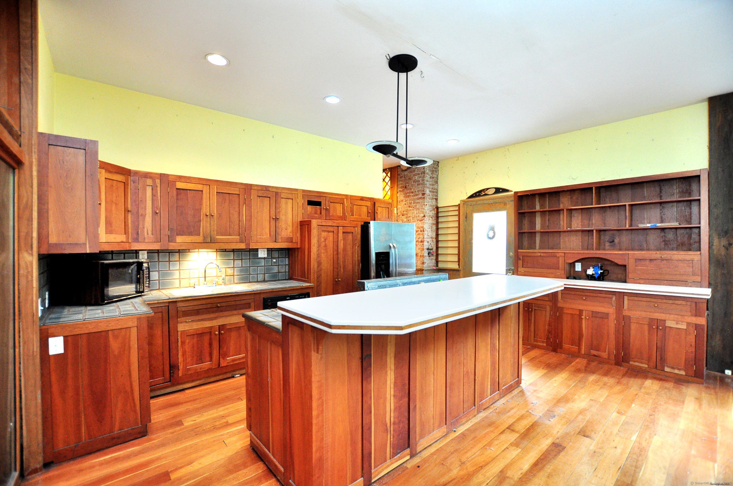 14 River Road