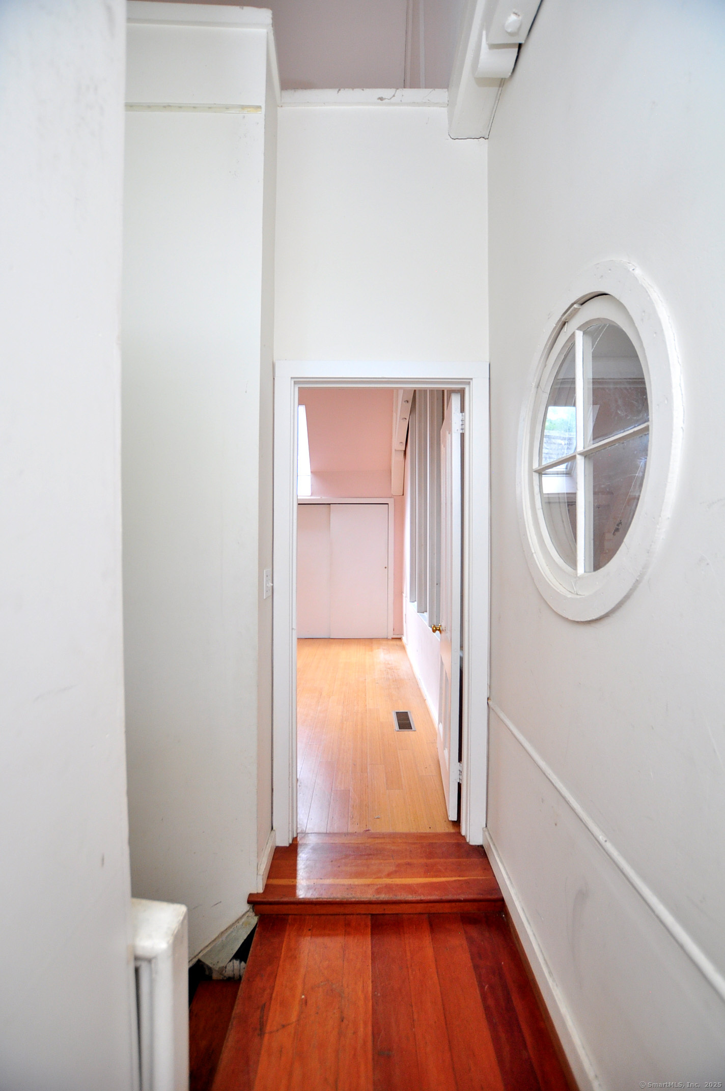 14 River Road