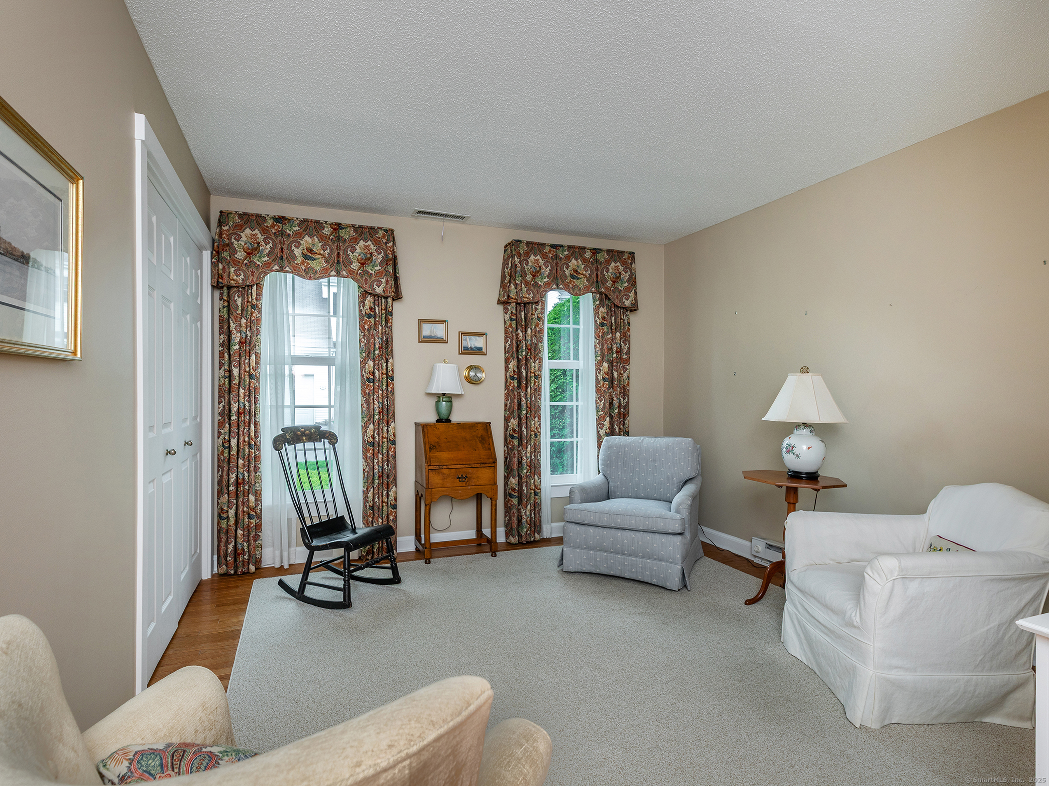 8 Dickinson Court 8