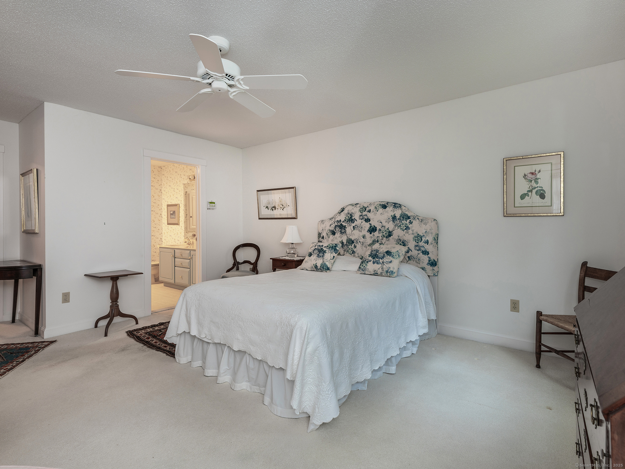 8 Dickinson Court 8
