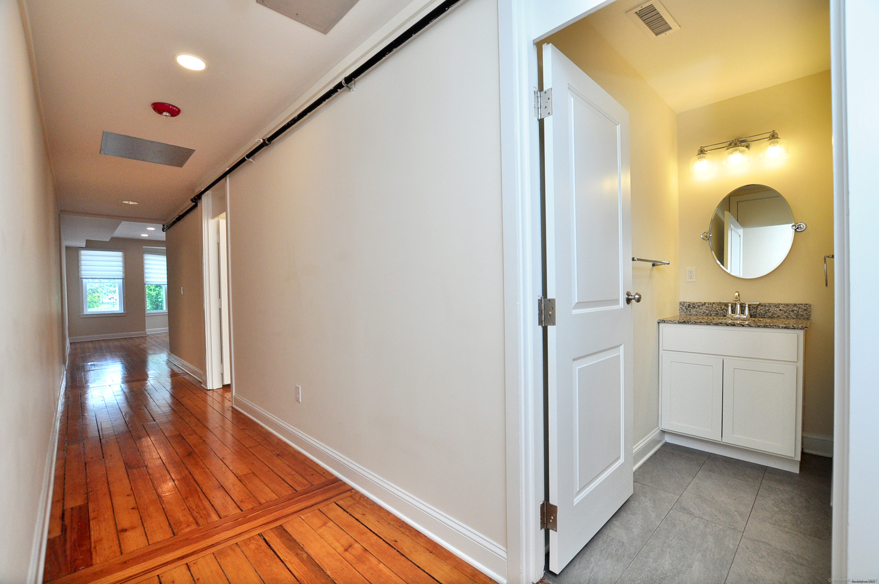 23 West Street 2A
