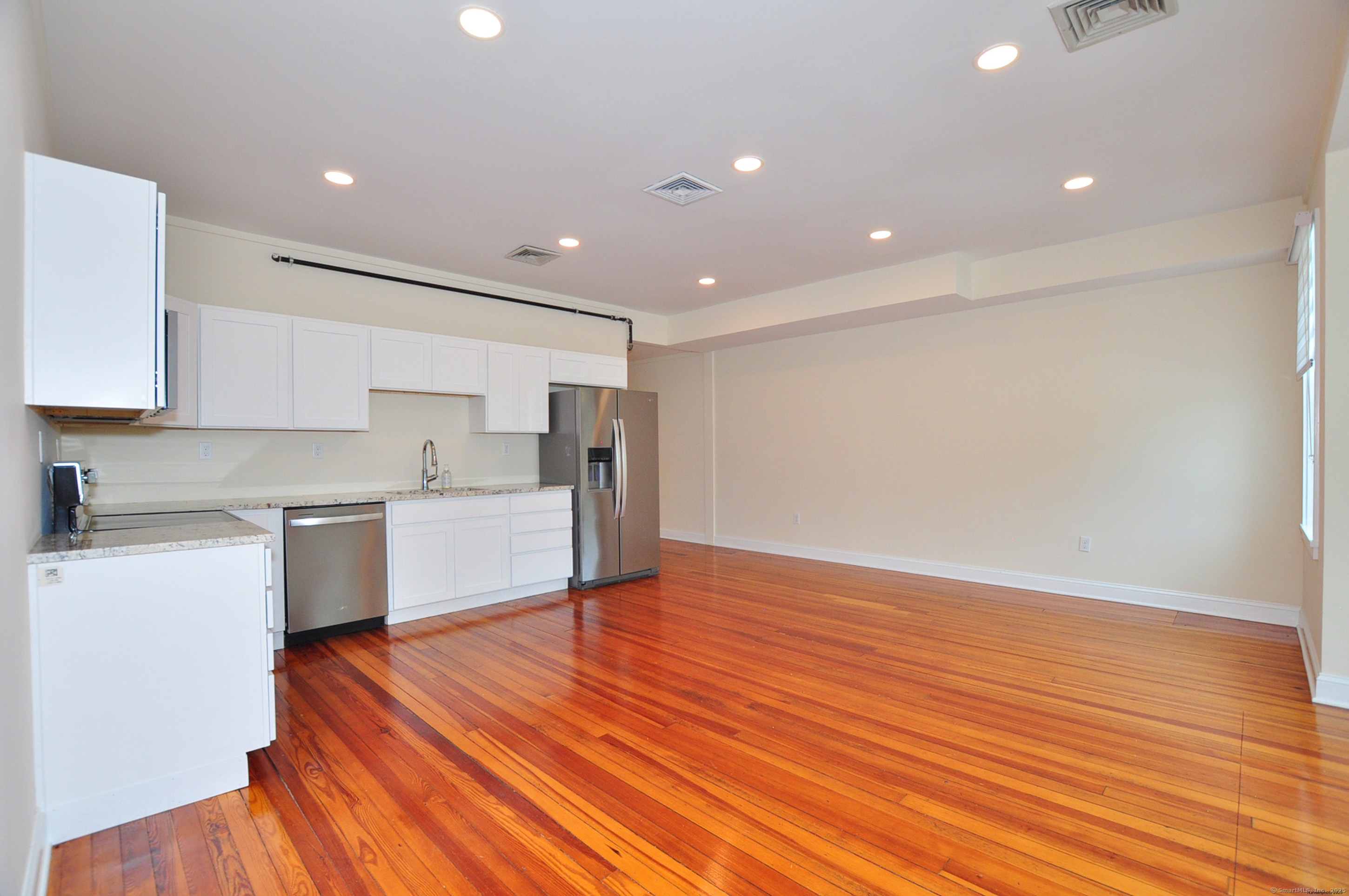 23 West Street 2A