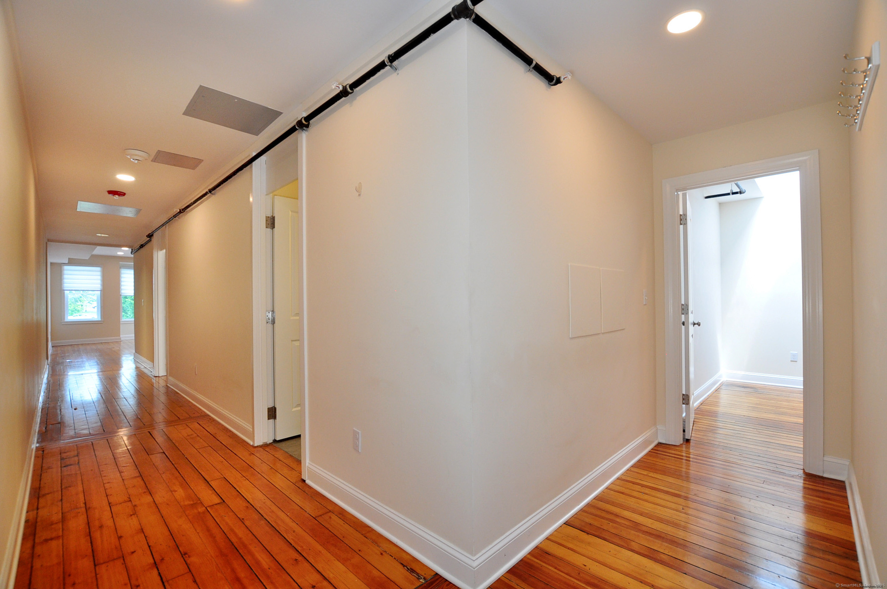 23 West Street 2A