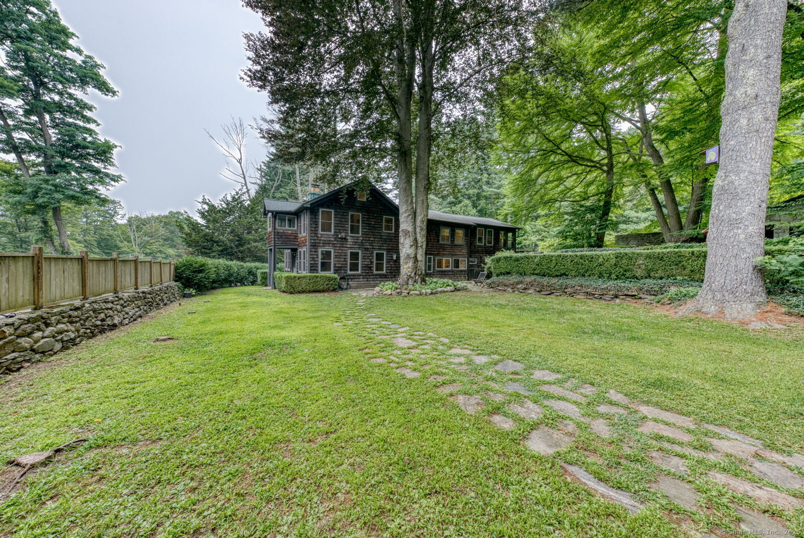 4 Garland Road
