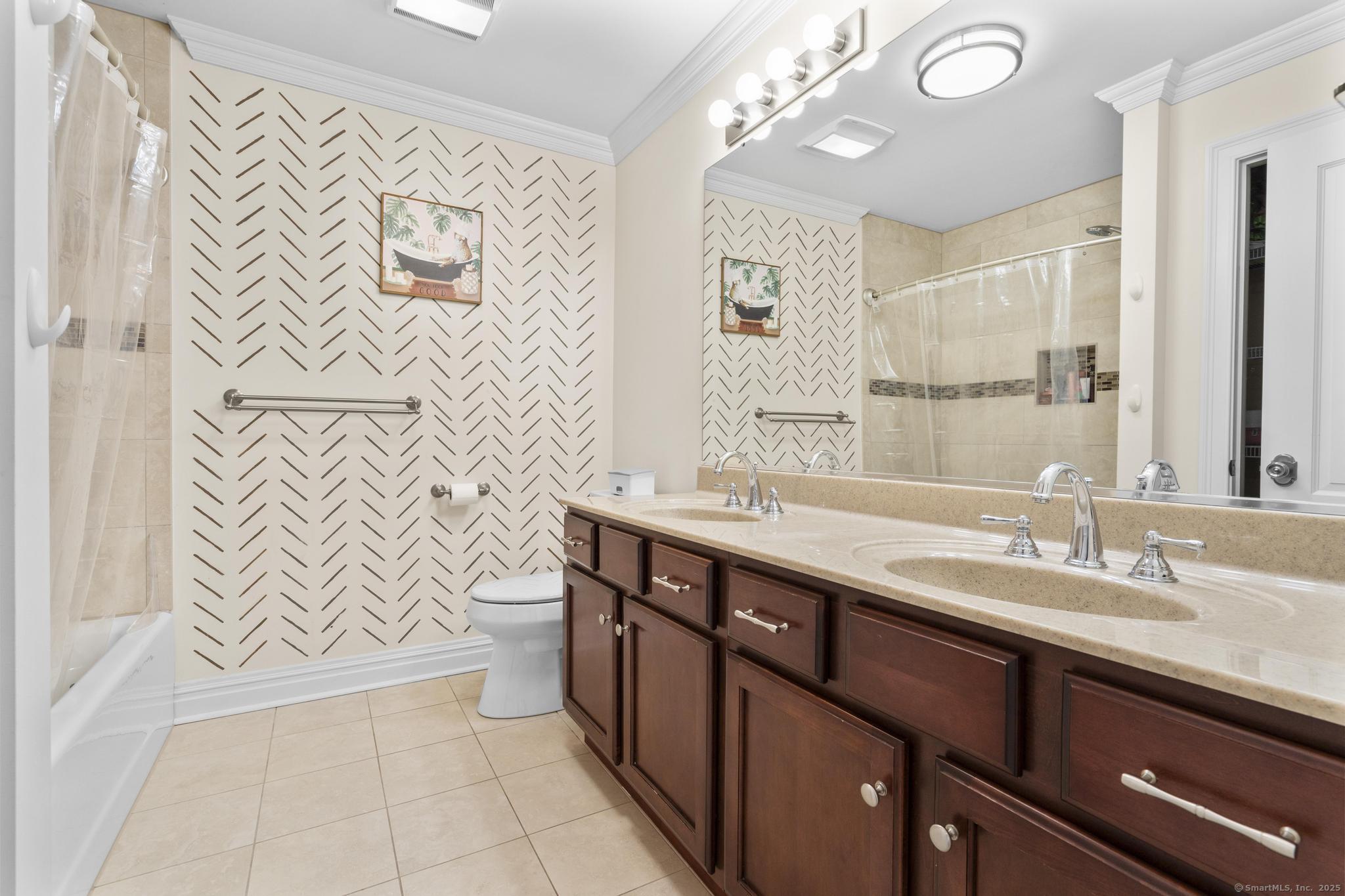 318 Bayview Circle