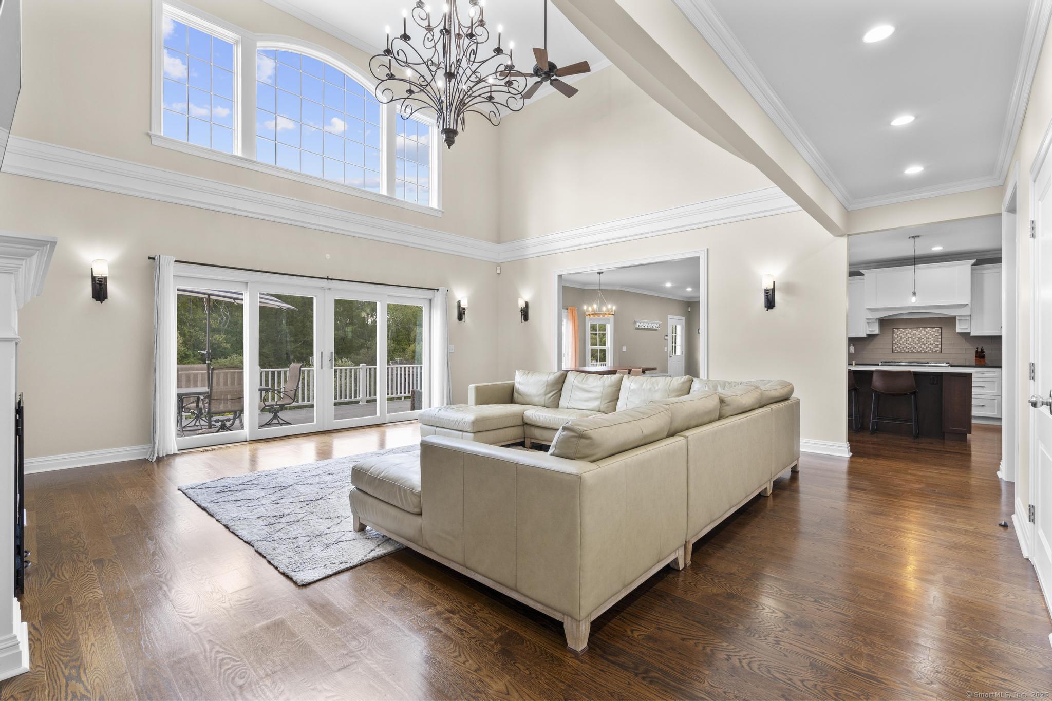 318 Bayview Circle
