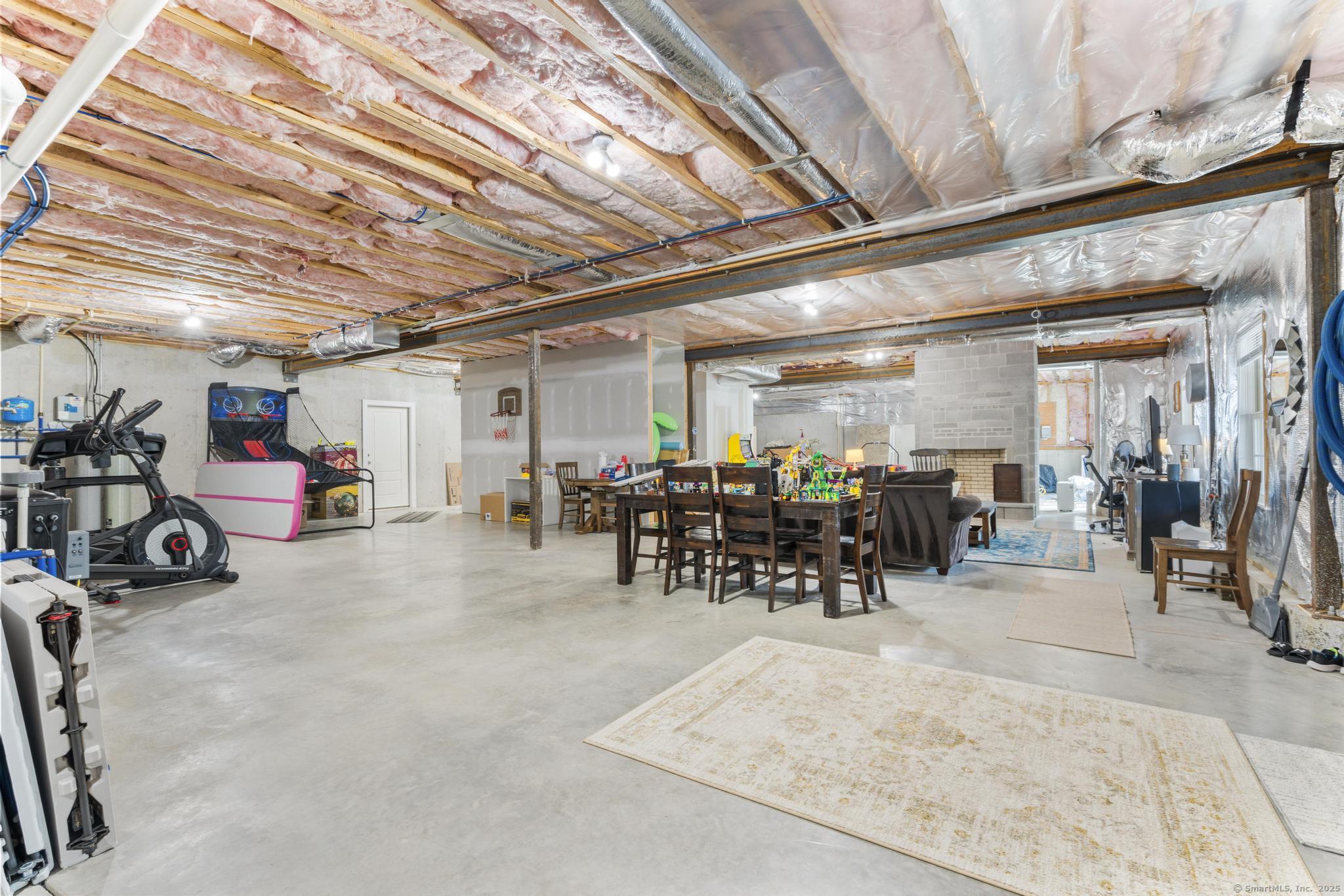 318 Bayview Circle