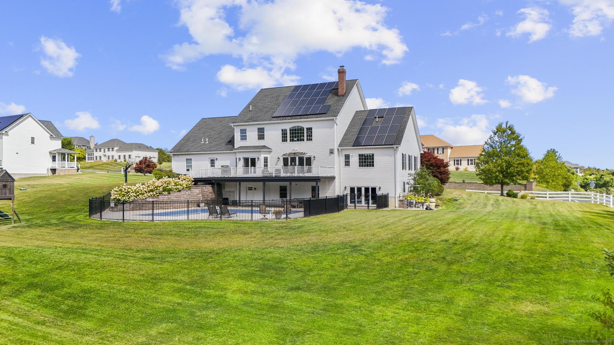 318 Bayview Circle